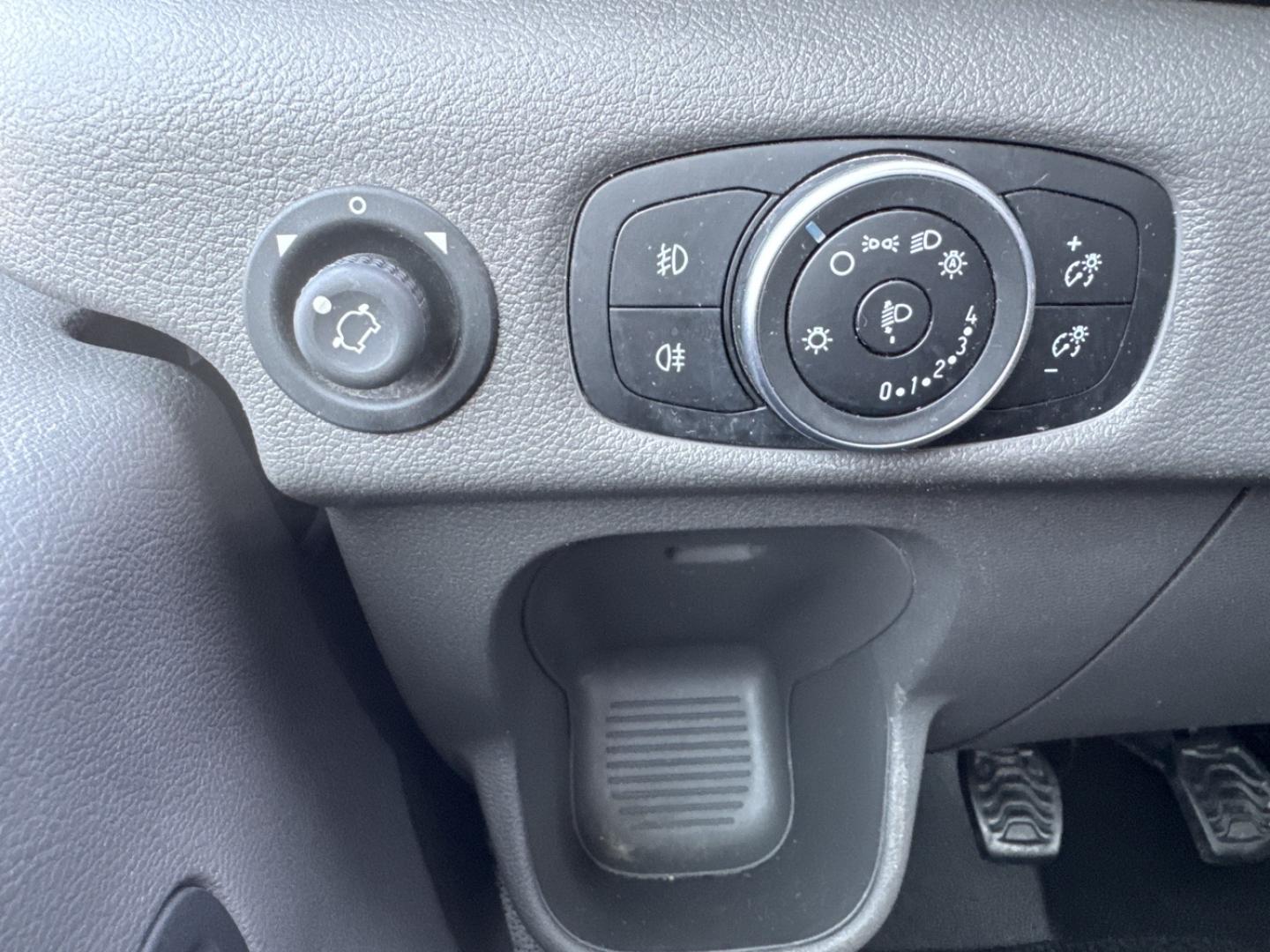 Image FORD Transit 2T CCb P350 L2 2.0 EcoBlue 165ch HD RJ Trend BENNE
