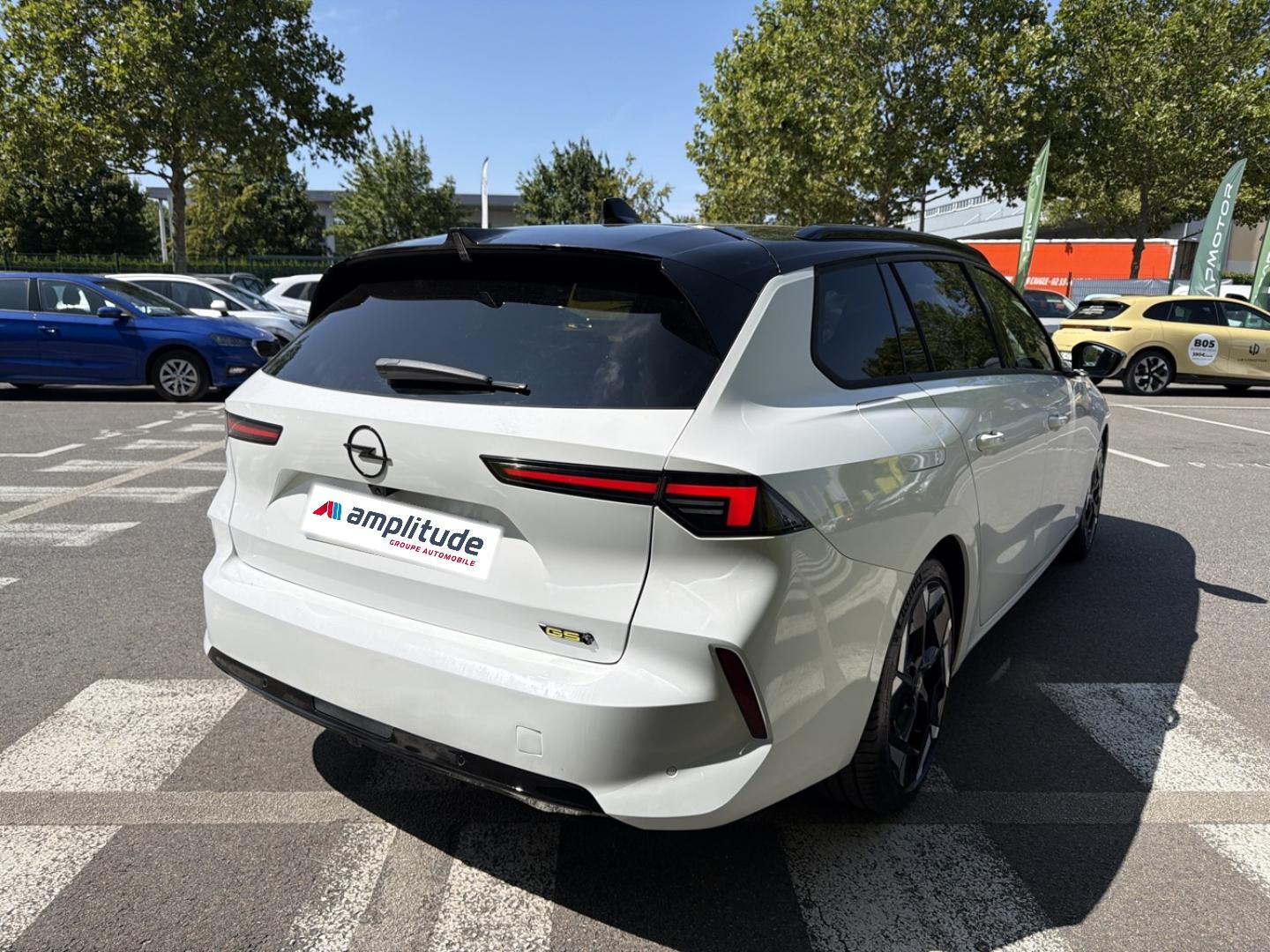 Image OPEL Astra SPORT TOURER 1.6 Turbo 225ch Hybrid GSe BVA8