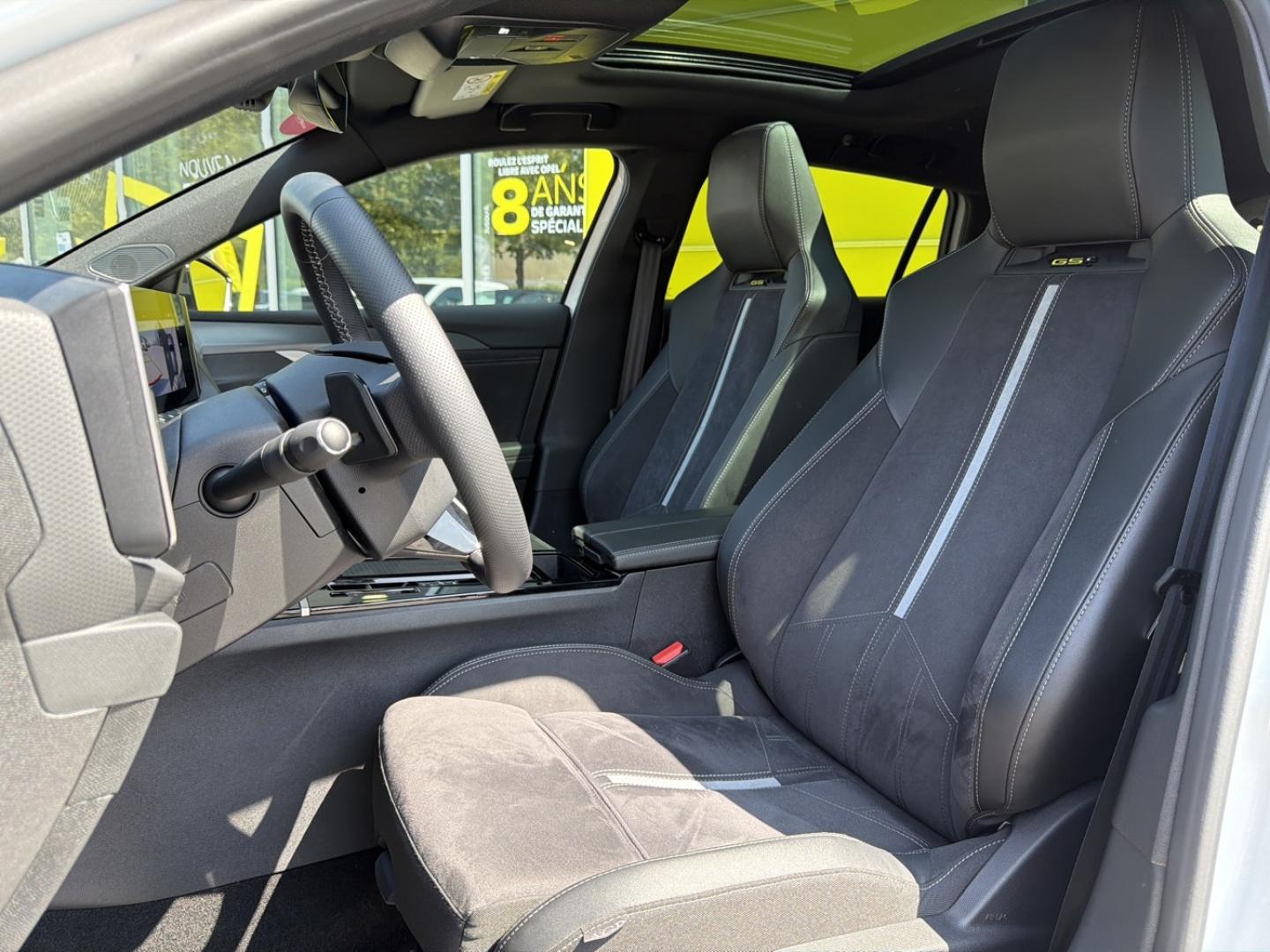 Image OPEL Astra SPORT TOURER 1.6 Turbo 225ch Hybrid GSe BVA8