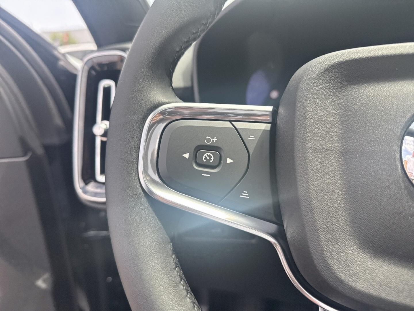 Image VOLVO XC40 B3 163ch Black Edition DCT 7