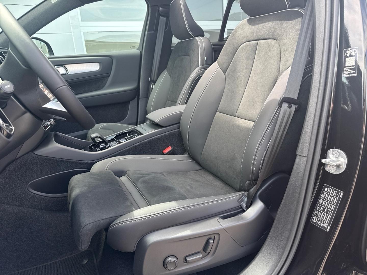 Image VOLVO XC40 B3 163ch Black Edition DCT 7