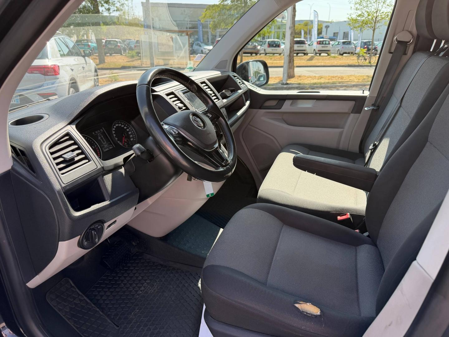Image VOLKSWAGEN Transporter Fg 2.8T L1H1 2.0 TDI 204ch Business Line DSG7