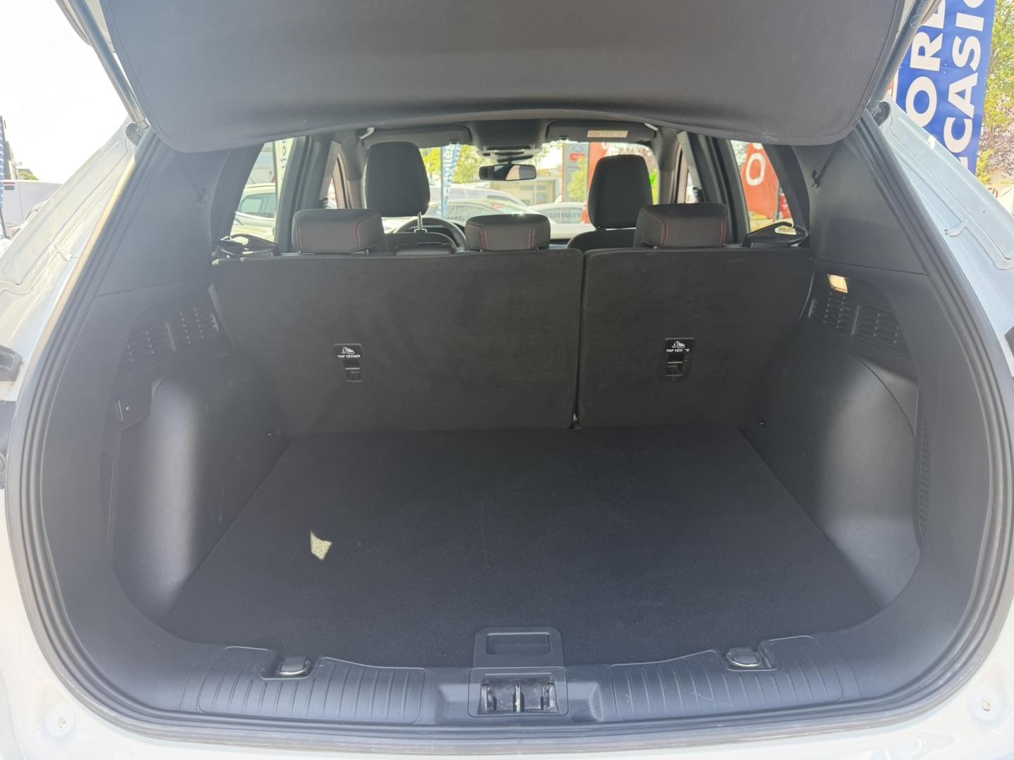 Image FORD Kuga 2.5 Duratec 190ch FHEV E85 ST-Line BVA
