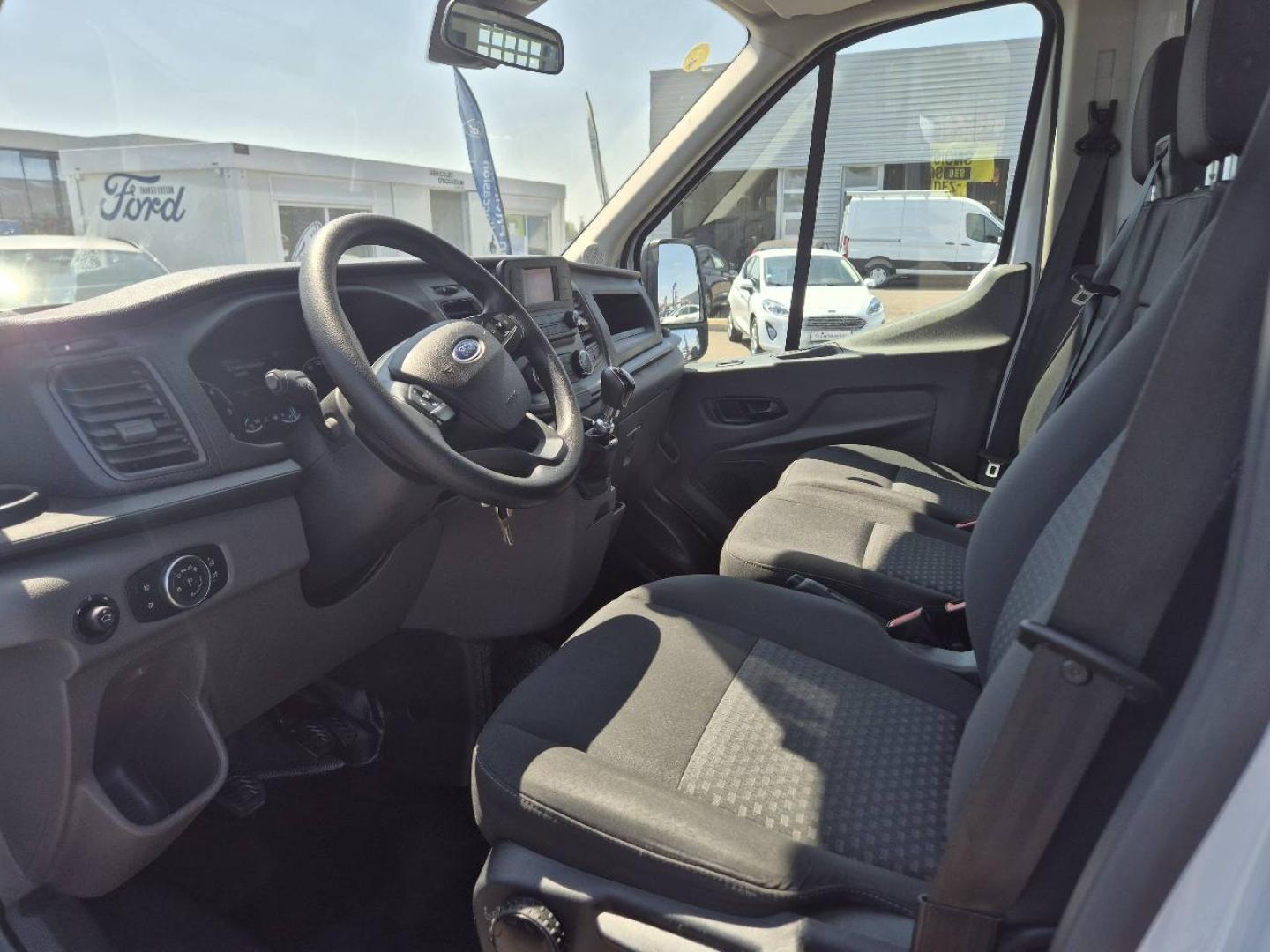 Image FORD Transit 2T CCb P350 L2 2.0 EcoBlue 165ch Trend RJ BENNE