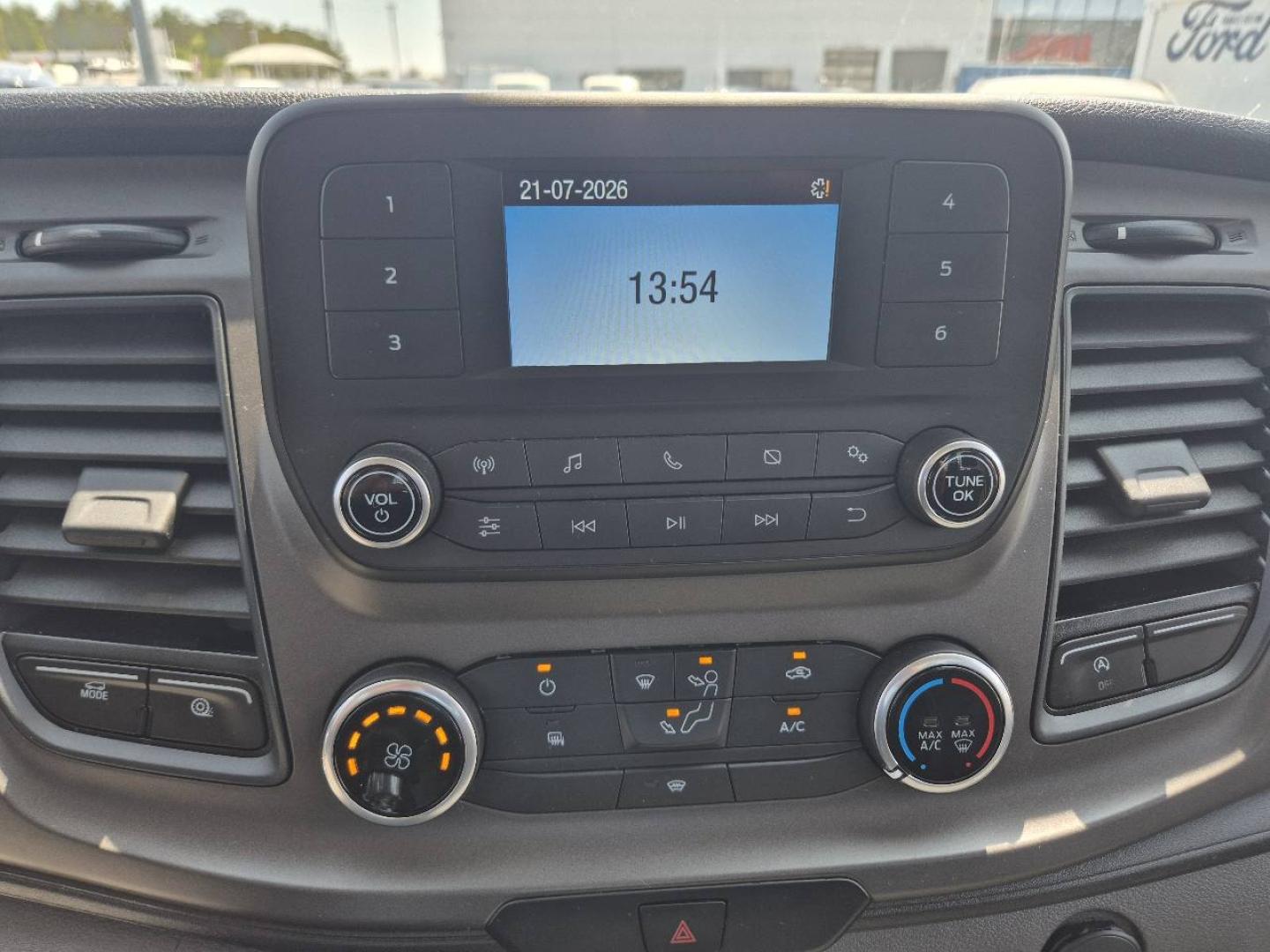 Image FORD Transit 2T CCb P350 L2 2.0 EcoBlue 165ch Trend RJ BENNE