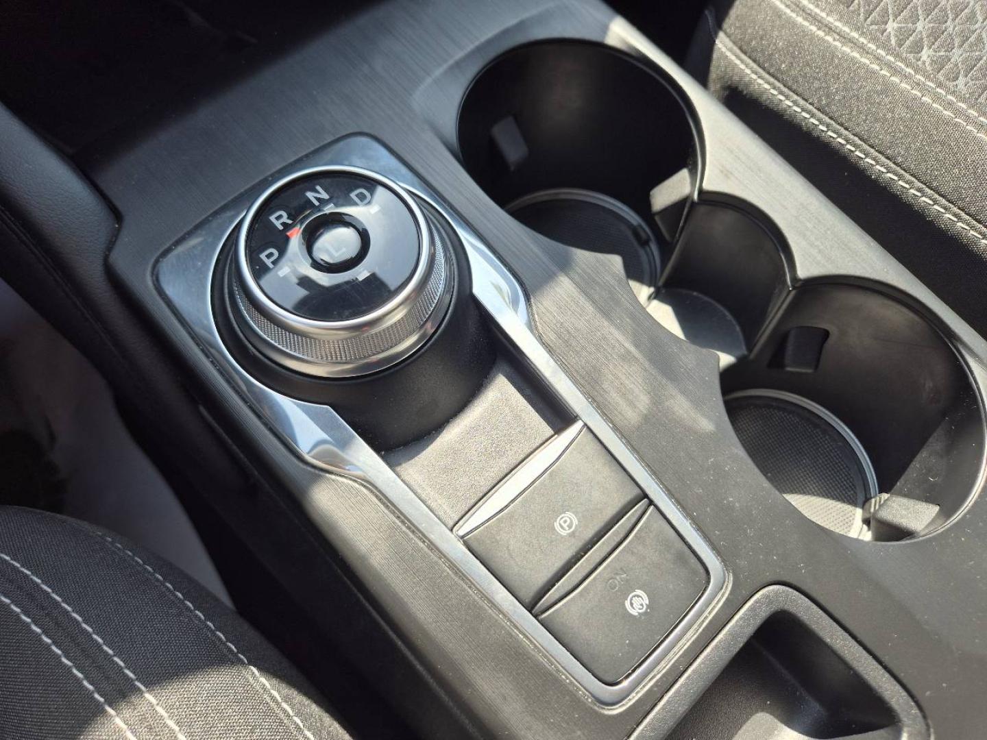 Image FORD Kuga 2.5 Duratec 180ch Hybrid FlexiFuel Titanium Business Powershift