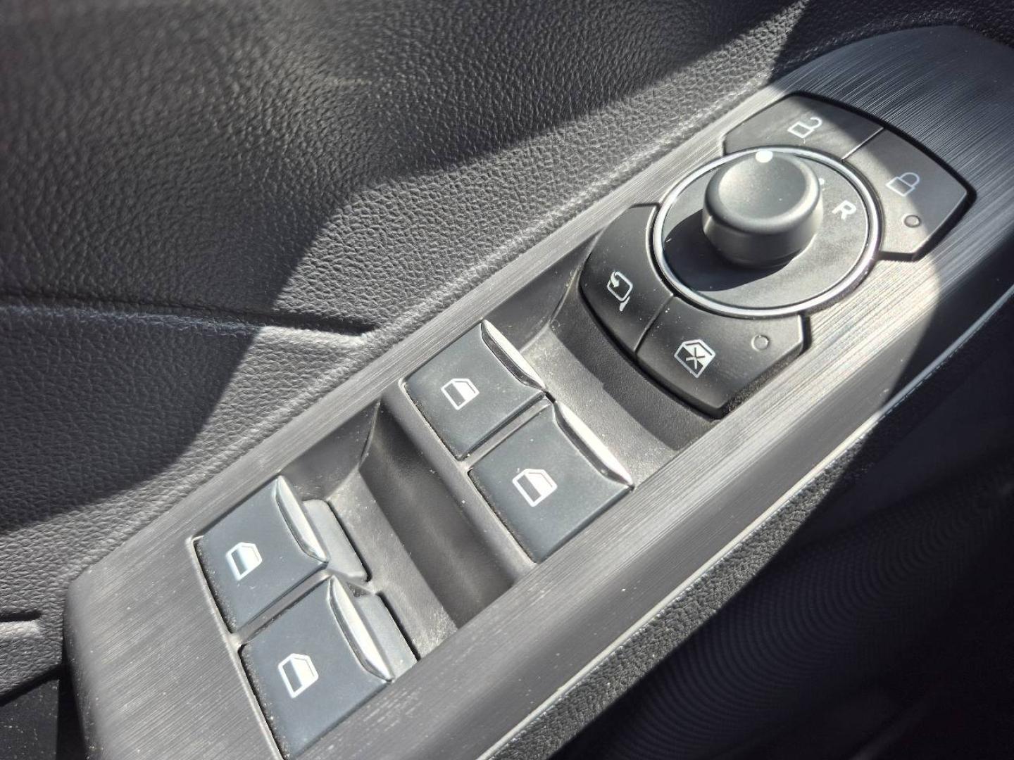 Image FORD Kuga 2.5 Duratec 180ch Hybrid FlexiFuel Titanium Business Powershift
