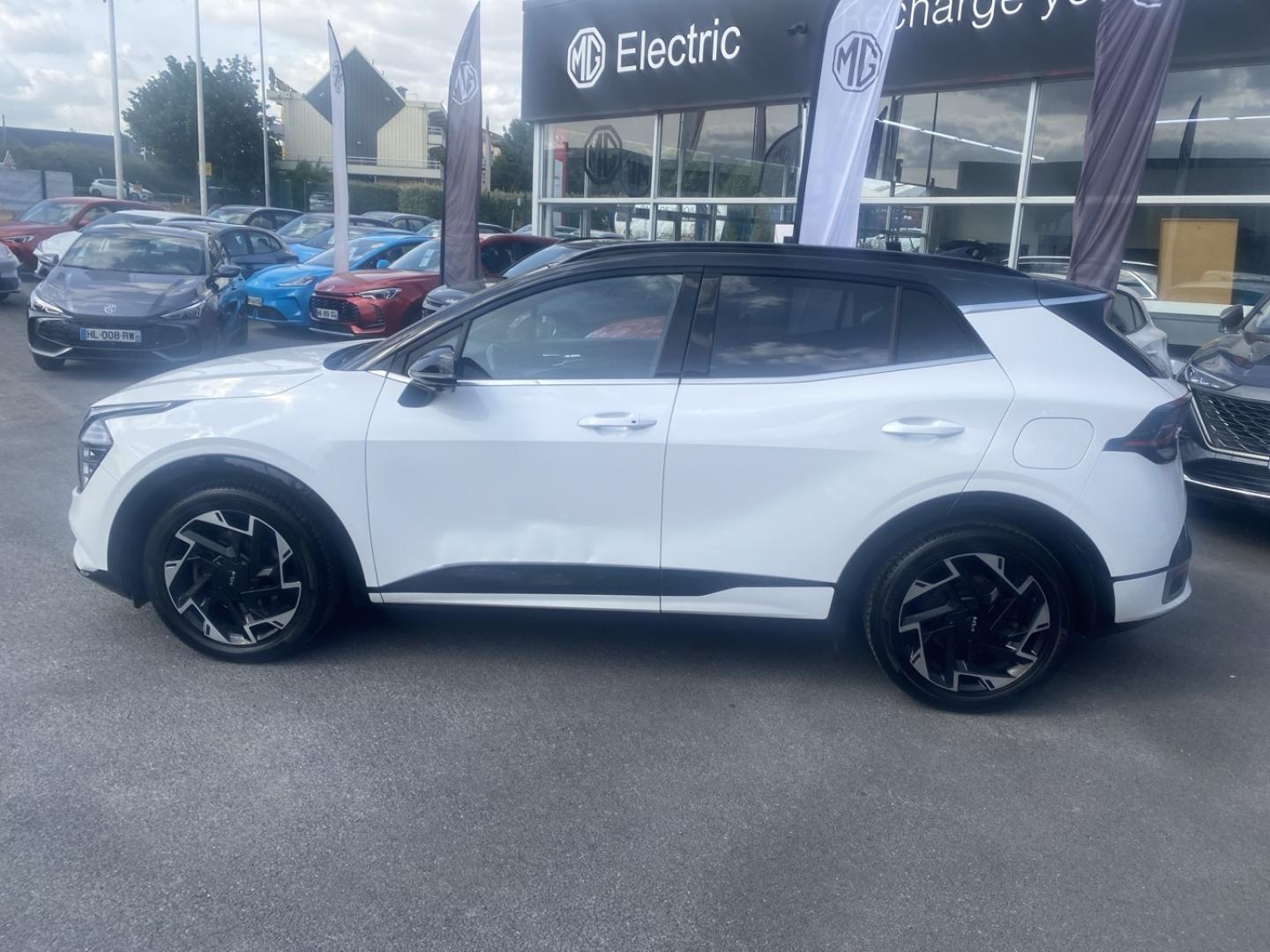 KIA Sportage 1.6 CRDi 136ch MHEV GT-Line Premium DCT7 4x2 - Miniature 8