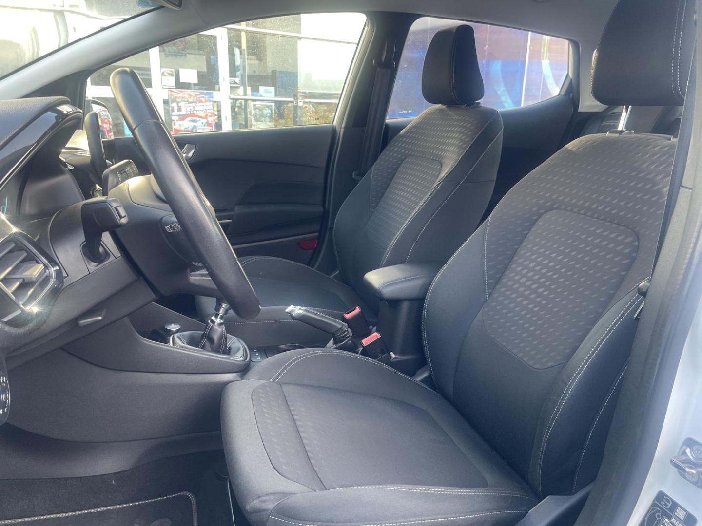Image FORD Fiesta 1.0 EcoBoost 100ch Stop&Start Titanium 5p