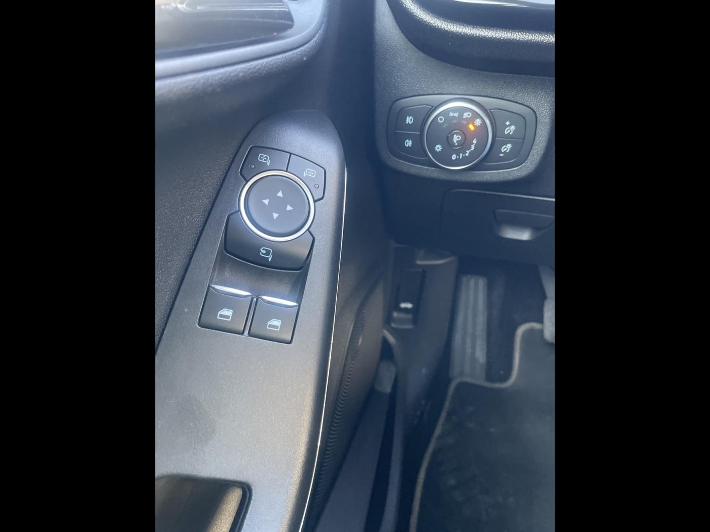 Image FORD Fiesta 1.0 EcoBoost 100ch Stop&Start Titanium 5p