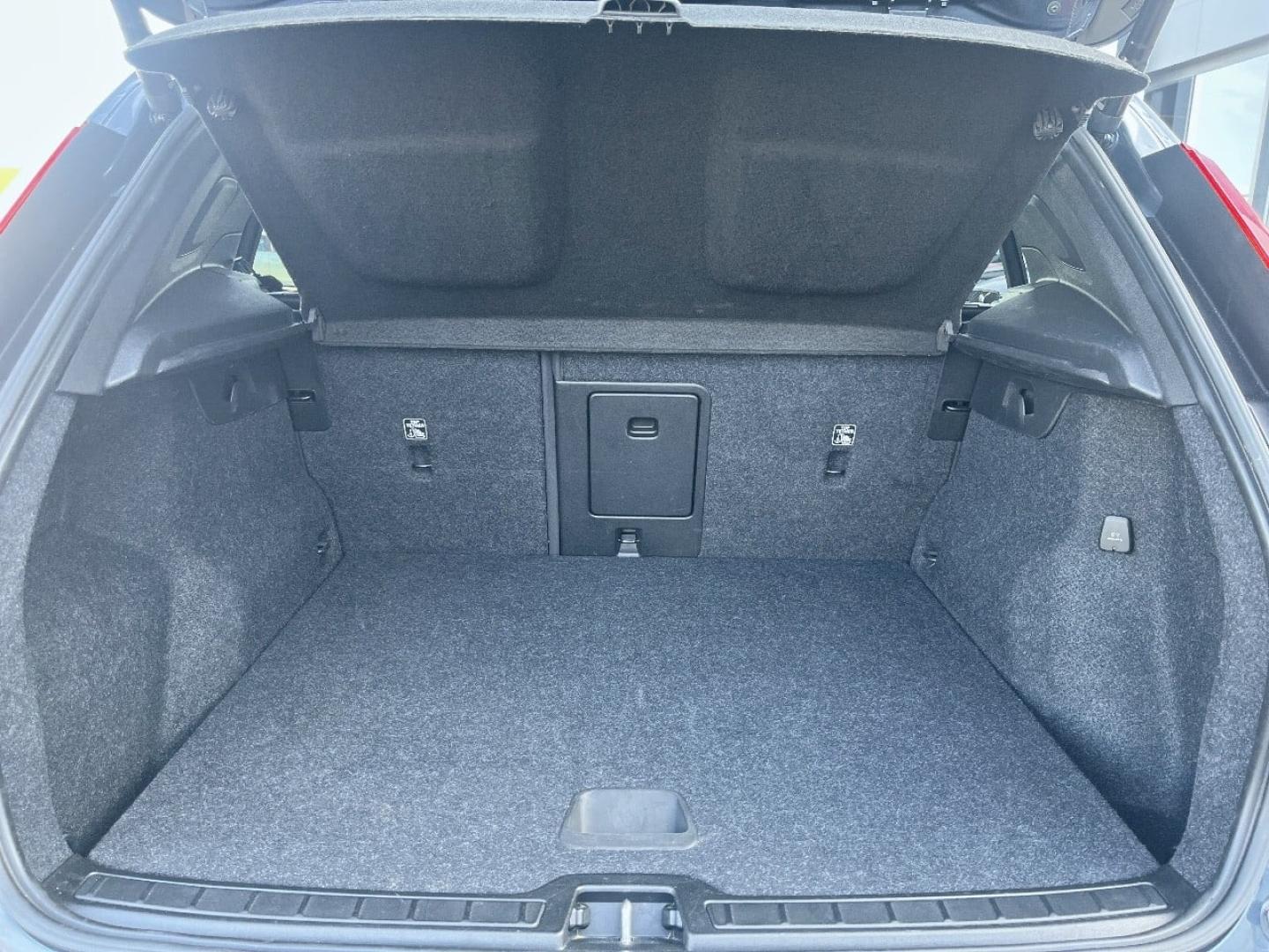 Image VOLVO XC40 T4 Recharge 129 + 82ch Business DCT 7