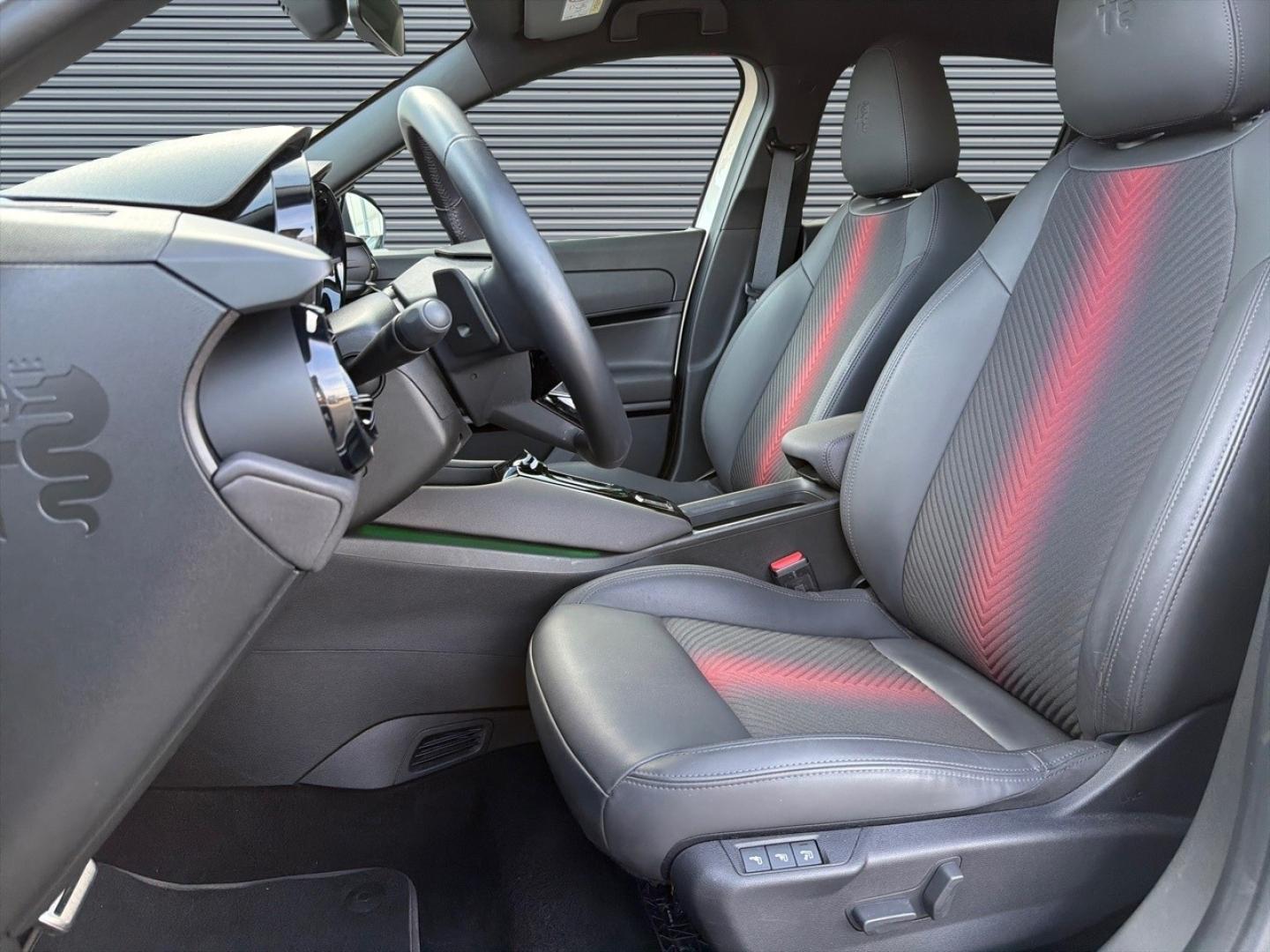 Image ALFA ROMEO Junior 1.2 Ibrida 136ch Speciale DCT6