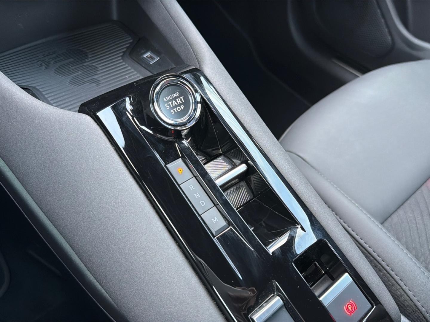 Image ALFA ROMEO Junior 1.2 Ibrida 136ch Speciale DCT6