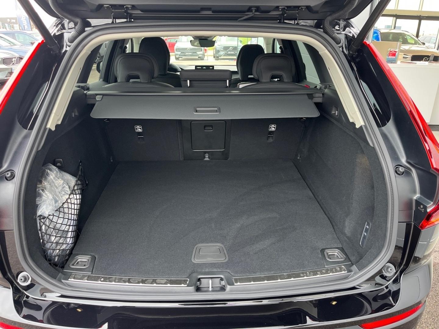 Image VOLVO XC60 T6 Hybride Rechargeable 335ch Ultra Style Dark Geartronic 8 AWD