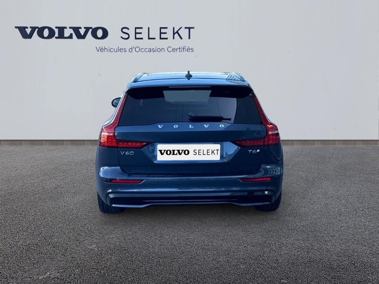 Image VOLVO V60 T6 AWD 180+156ch Plus Style Dark Geartronic 8