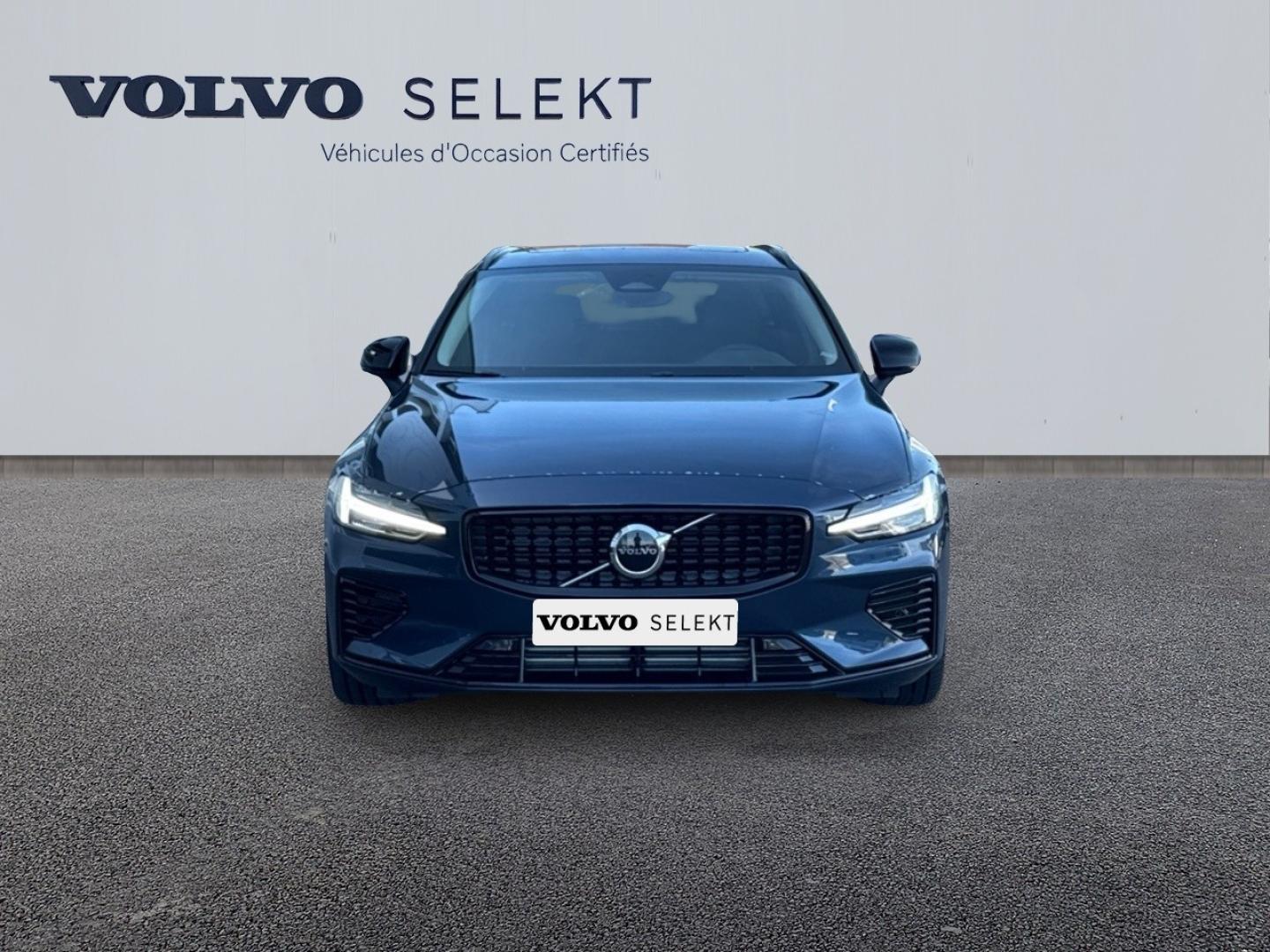 Image VOLVO V60 T6 AWD 180+156ch Plus Style Dark Geartronic 8