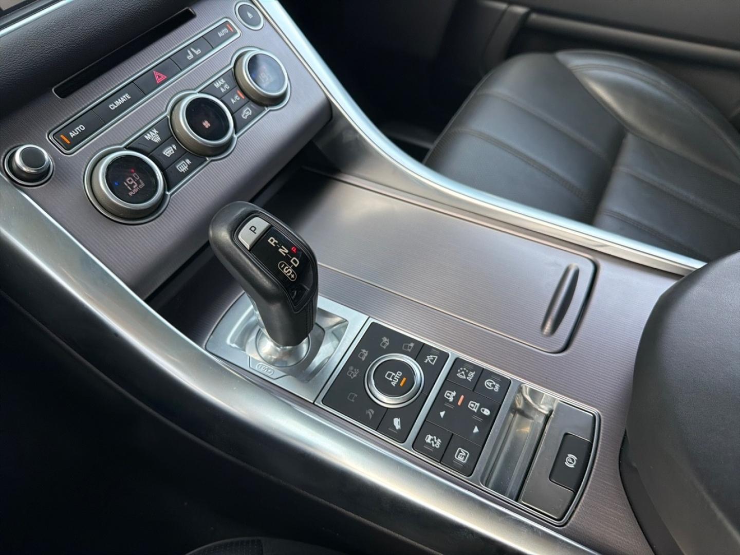 Image LAND-ROVER Range Rover Sport 3.0 SDV6 Hybride 354 HSE Mark IV