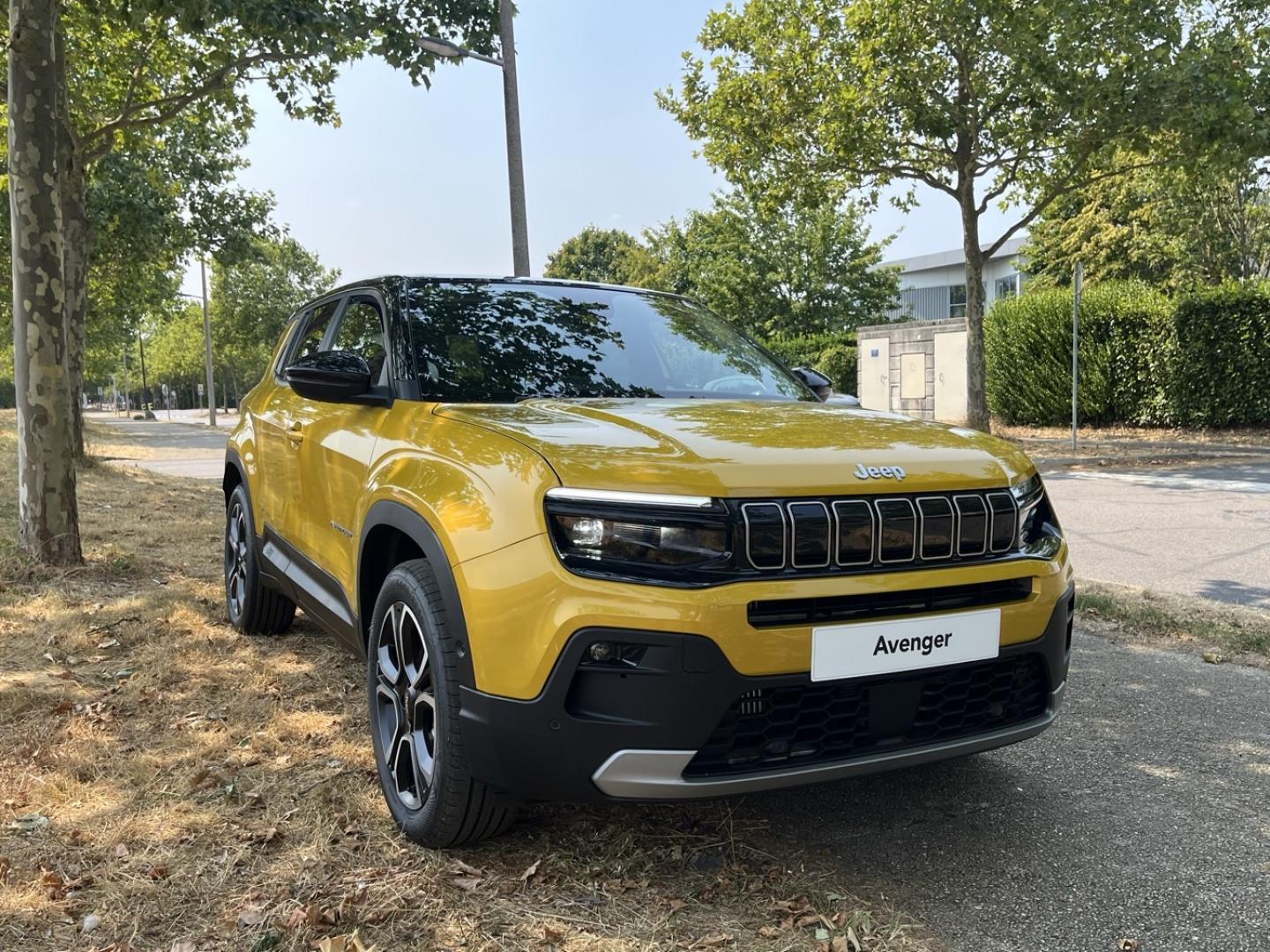 Image JEEP Avenger 1.2 Turbo T3 110ch e-Hybrid Summit BVR6