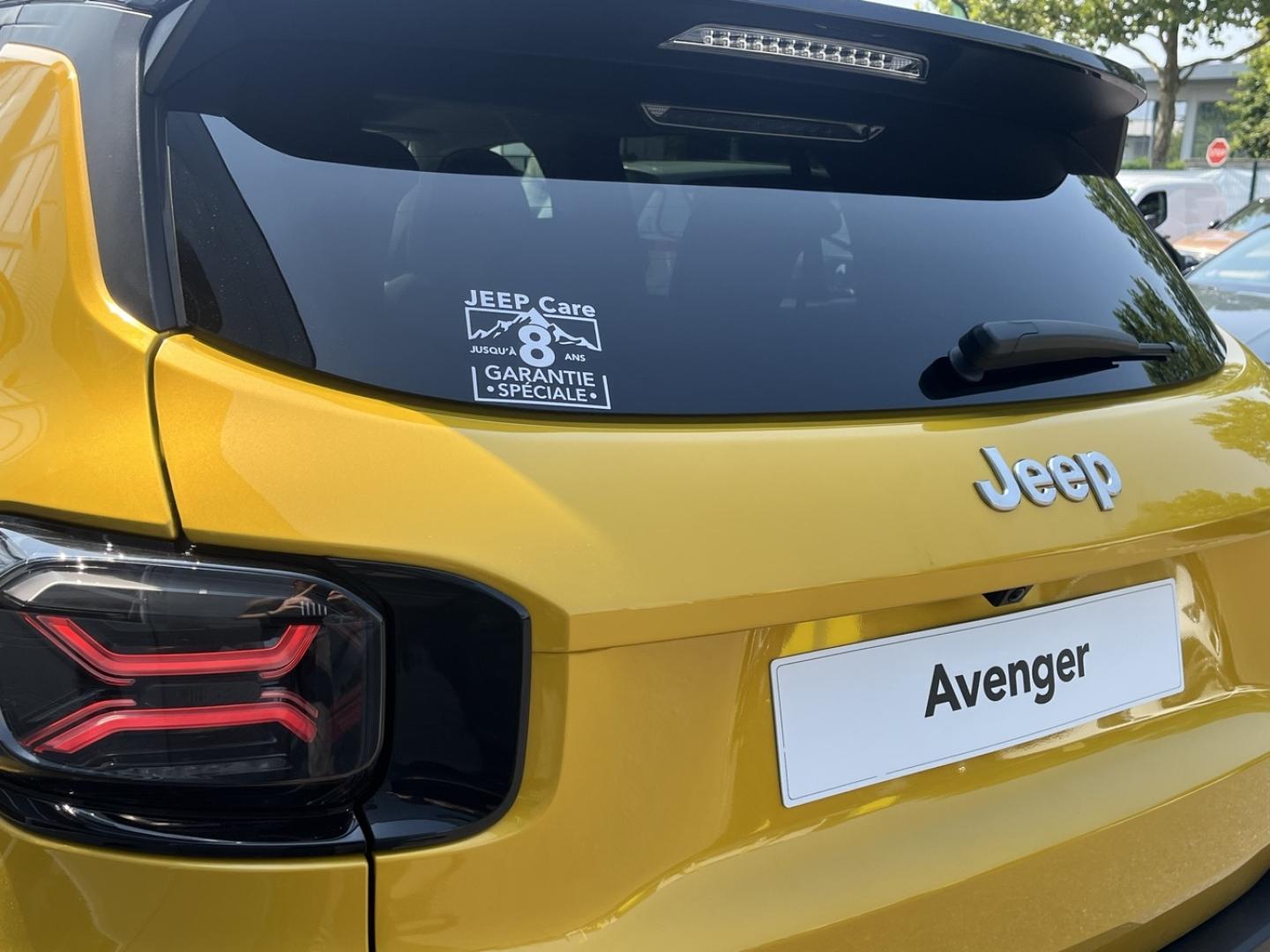 Image JEEP Avenger 1.2 Turbo T3 110ch e-Hybrid Summit BVR6