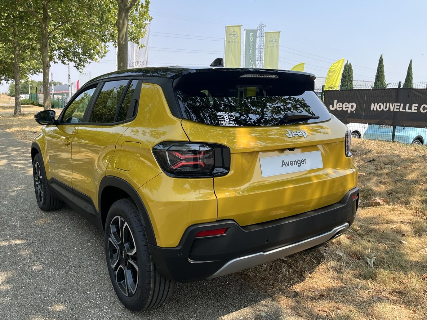 Image JEEP Avenger 1.2 Turbo T3 110ch e-Hybrid Summit BVR6