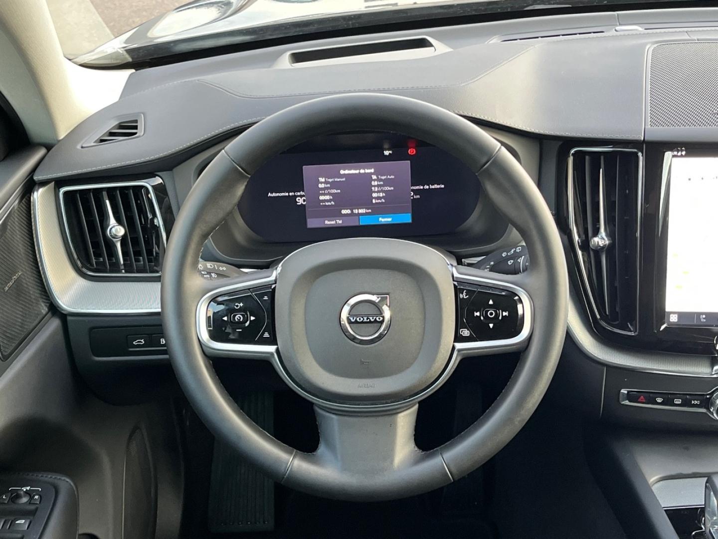 Image VOLVO XC60 T6 Hybride Rechargeable 253 + 145ch Ultra Style Dark Geartronic 8 AWD