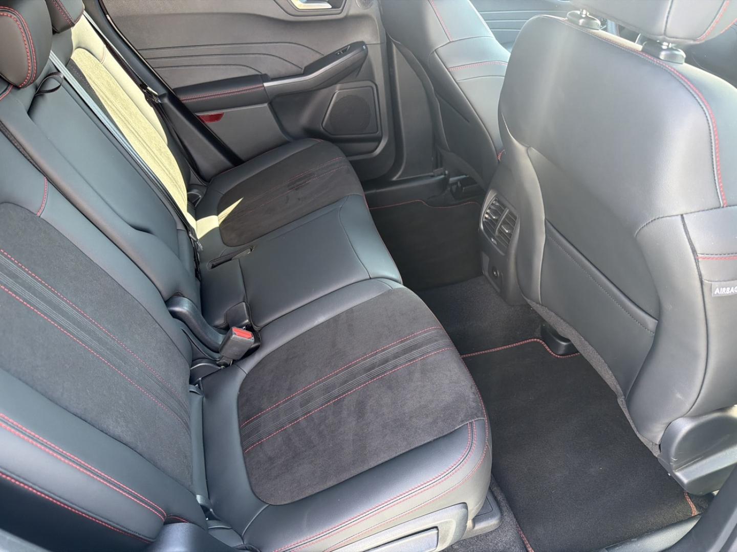 Image FORD Kuga 2.5 Duratec 243 ch Hybride Rechargeable ST-Line X Powershift