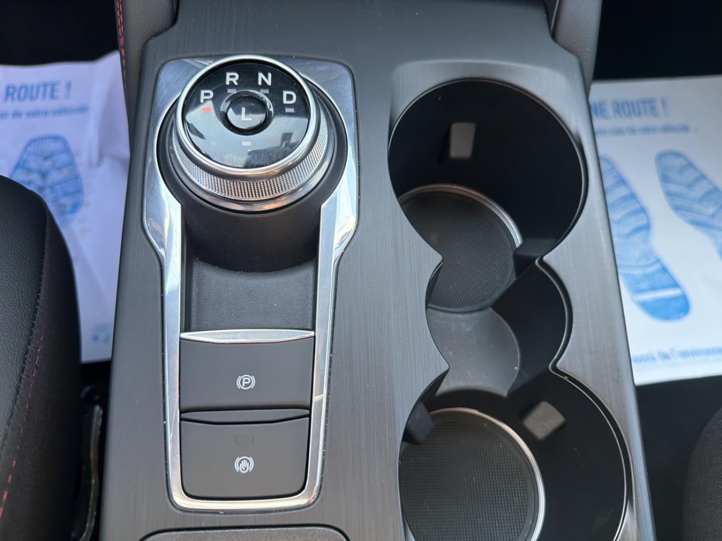 Image FORD Kuga 2.5 Duratec 243 ch Hybride Rechargeable ST-Line X Powershift