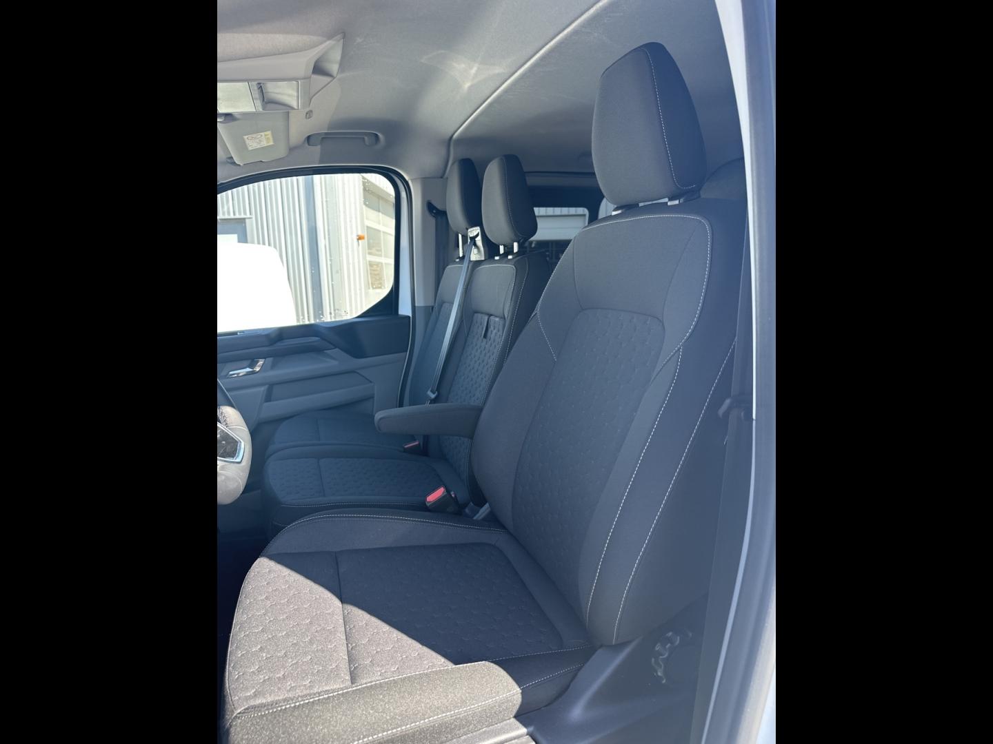 Image FORD Transit Custom Fg 320 L2H1 2.0 EcoBlue 170ch Cabine Approfondie Limited BVA8