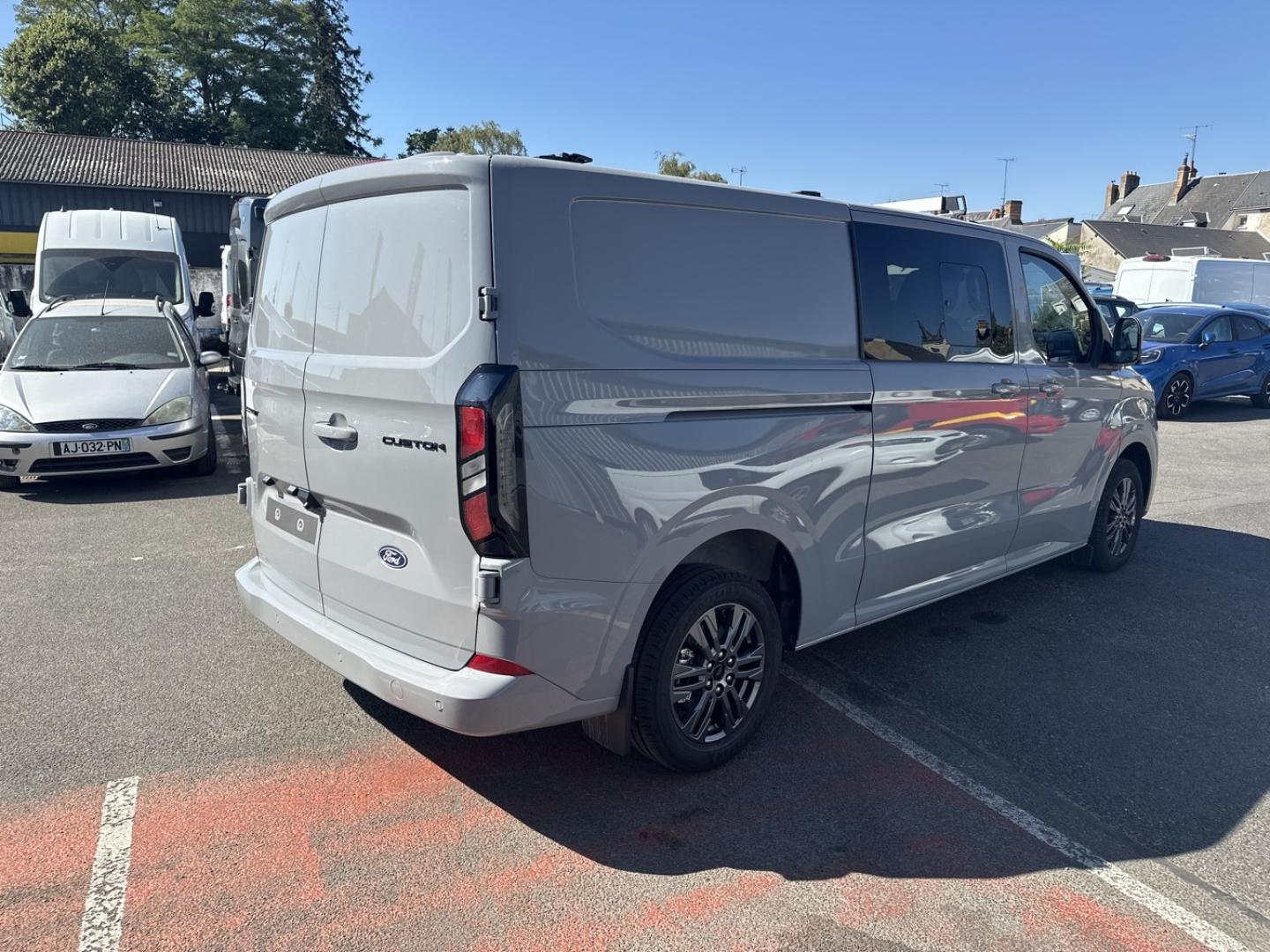 Image FORD Transit Custom Fg 320 L2H1 2.0 EcoBlue 170ch Cabine Approfondie Limited BVA8