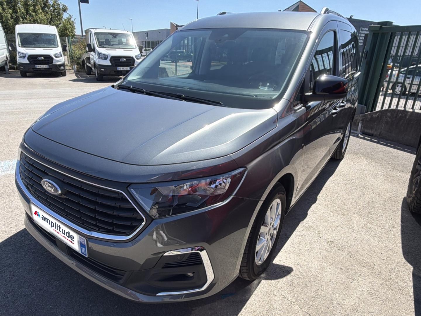 Photo FORD Tourneo Connect 1.5 EcoBoost 114 ch Titanium TPMR