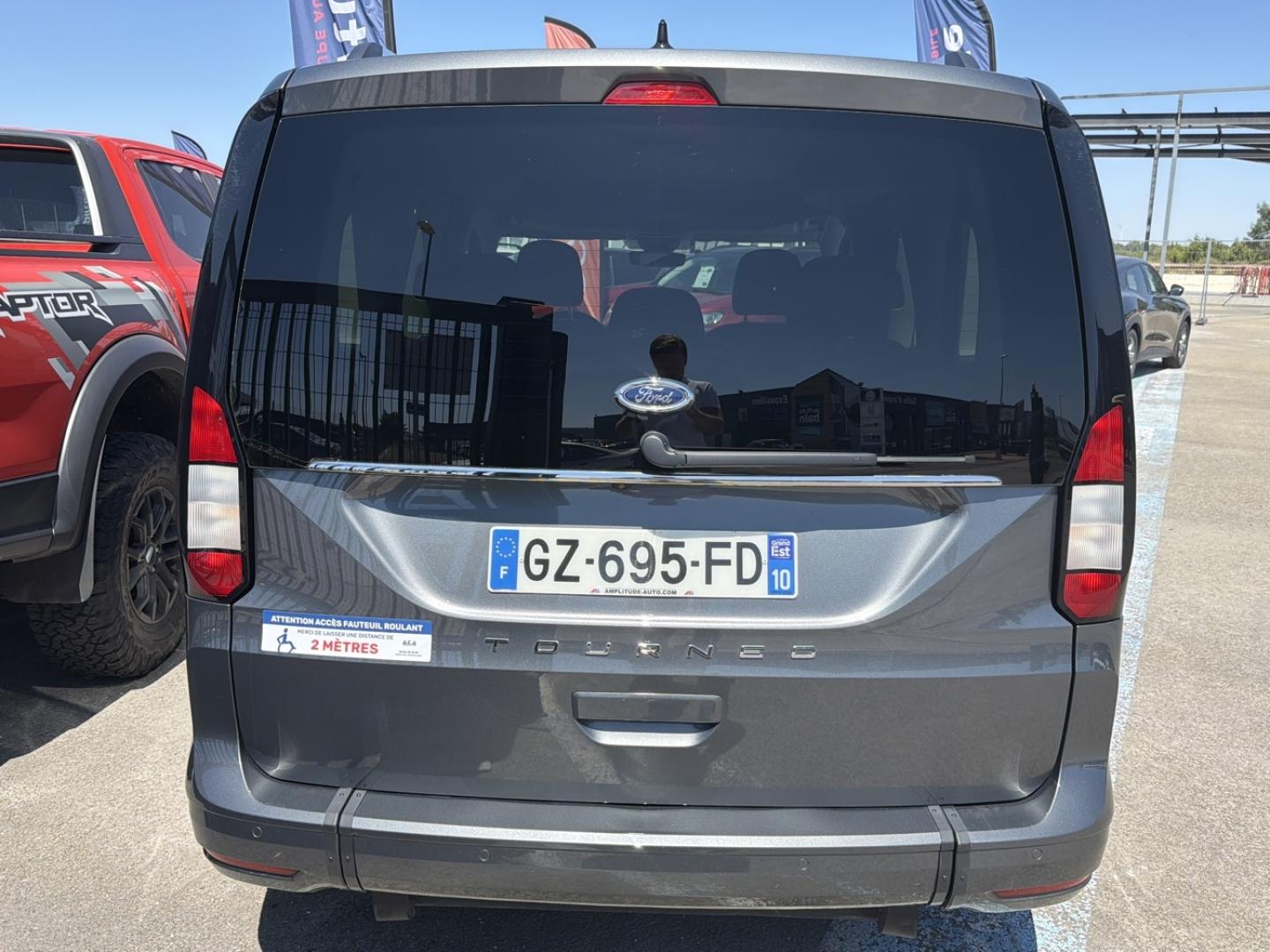 Image FORD Tourneo Connect 1.5 EcoBoost 114 ch Titanium TPMR