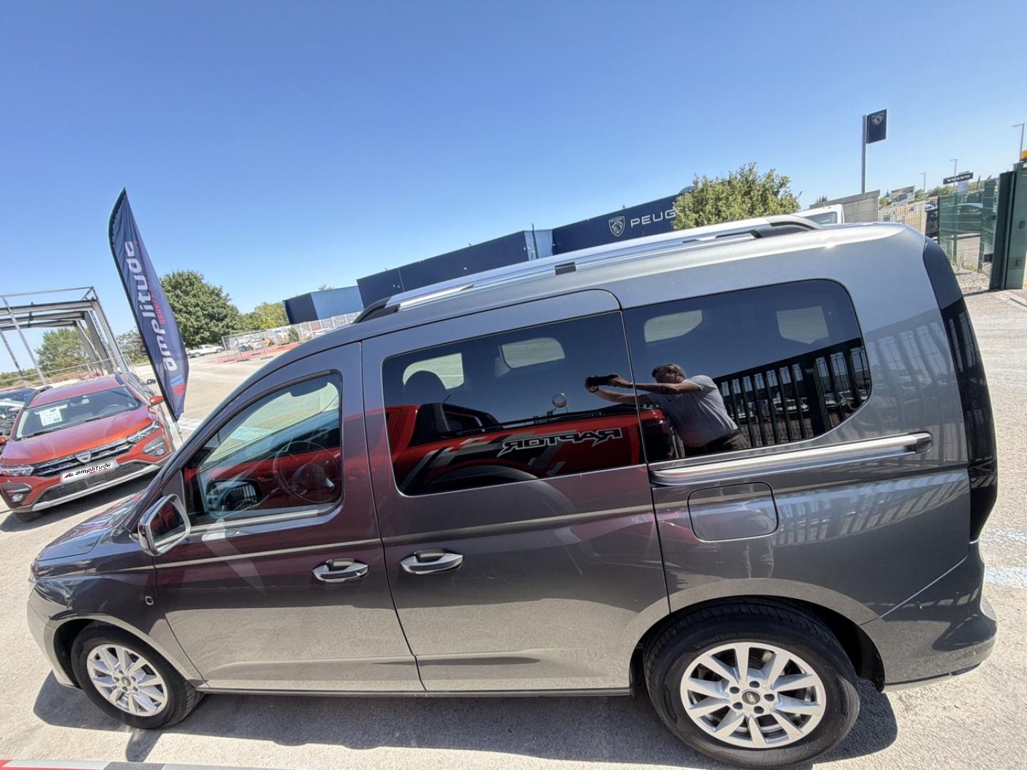 Image FORD Tourneo Connect 1.5 EcoBoost 114 ch Titanium TPMR