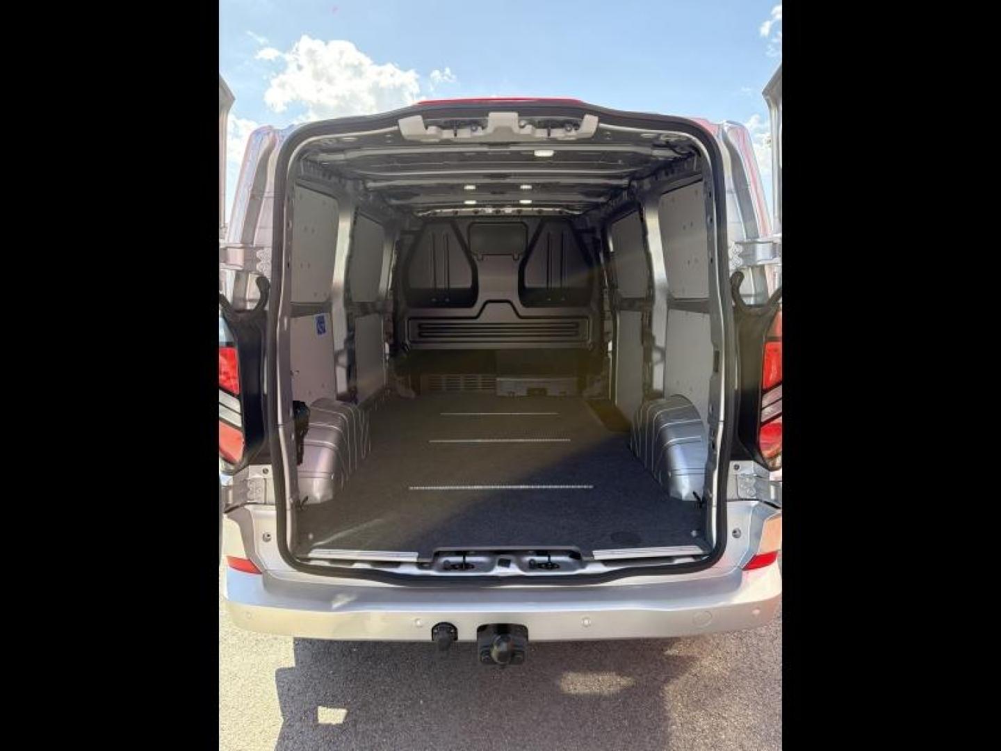 Image FORD Transit Custom Fg 320 L1H1 2.5 Duratec 232ch Hybride rechargeable Limited CVT