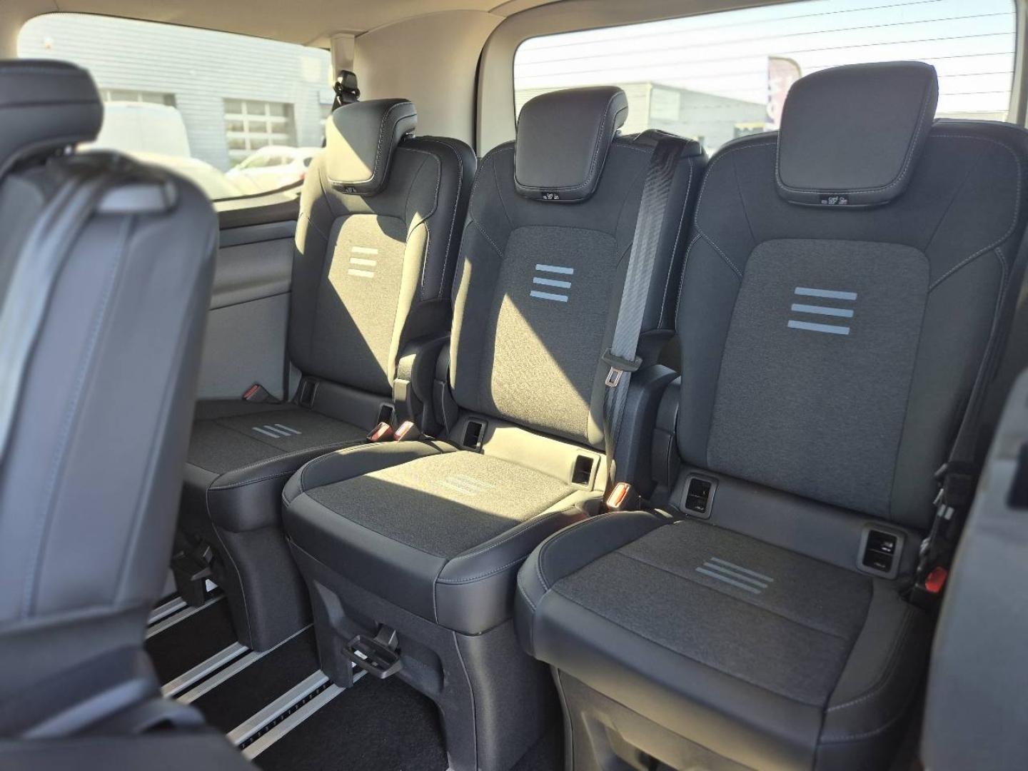 Image FORD Tourneo Custom 340 L1H1 2.5 Duratec 232ch Hybride rechargeable Active CVT