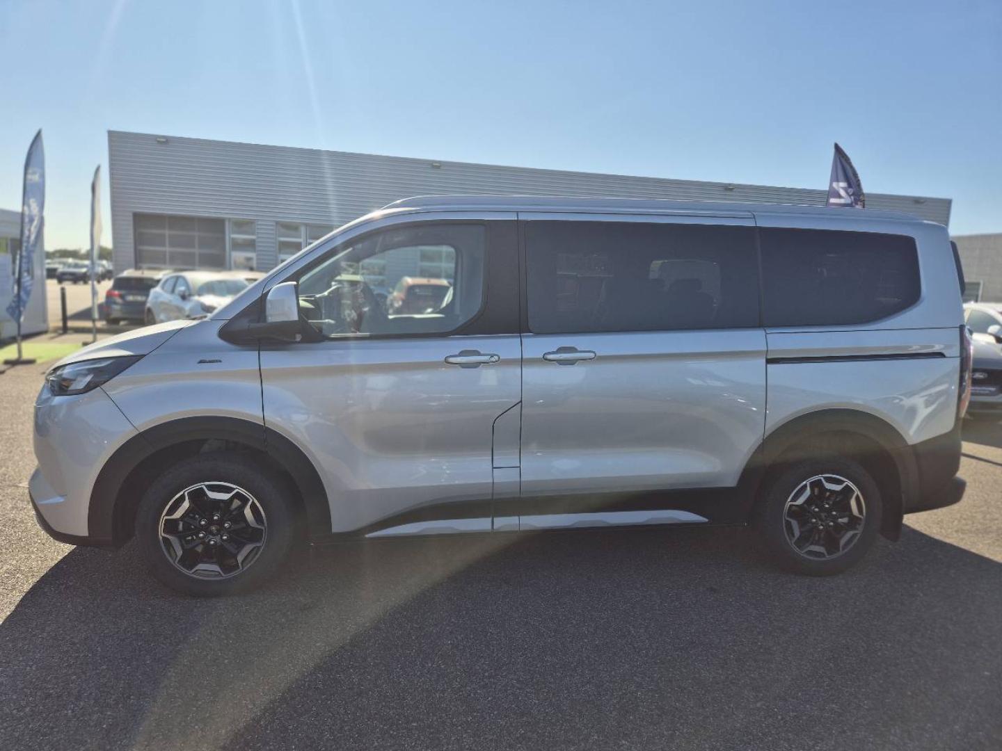 Image FORD Tourneo Custom 340 L1H1 2.5 Duratec 232ch Hybride rechargeable Active CVT