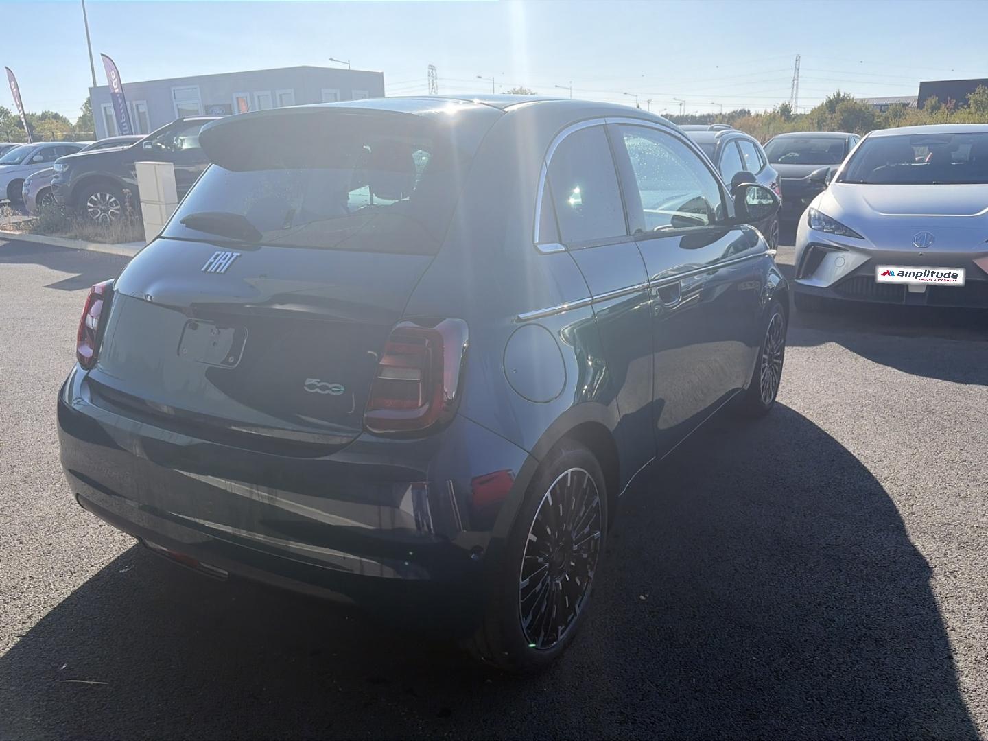Image FIAT 500 e 118ch 3+1 42kWh La Prima