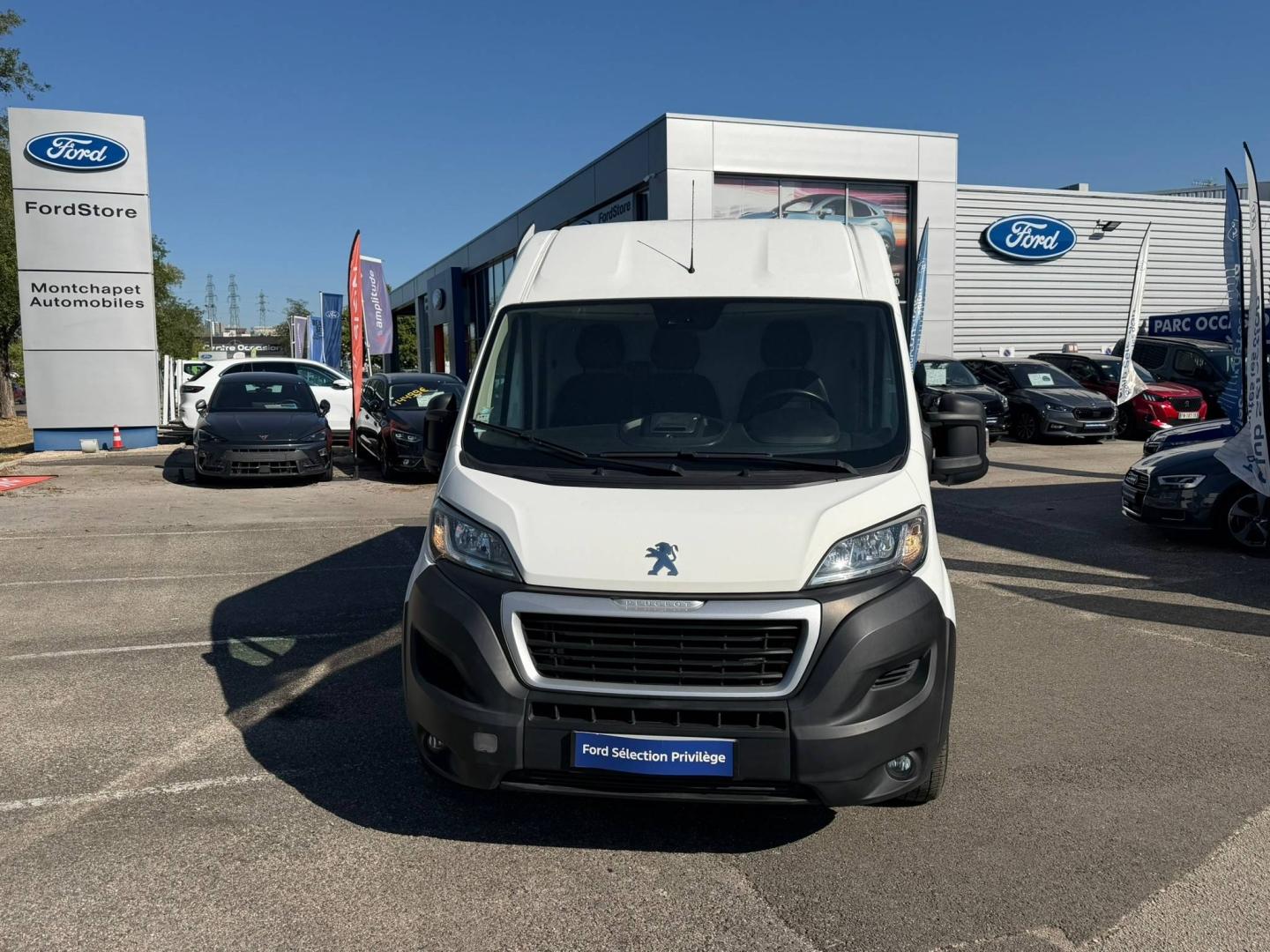 Image PEUGEOT Boxer Fg 335 L3H2 2.2 BlueHDi S&S 140ch Asphalt