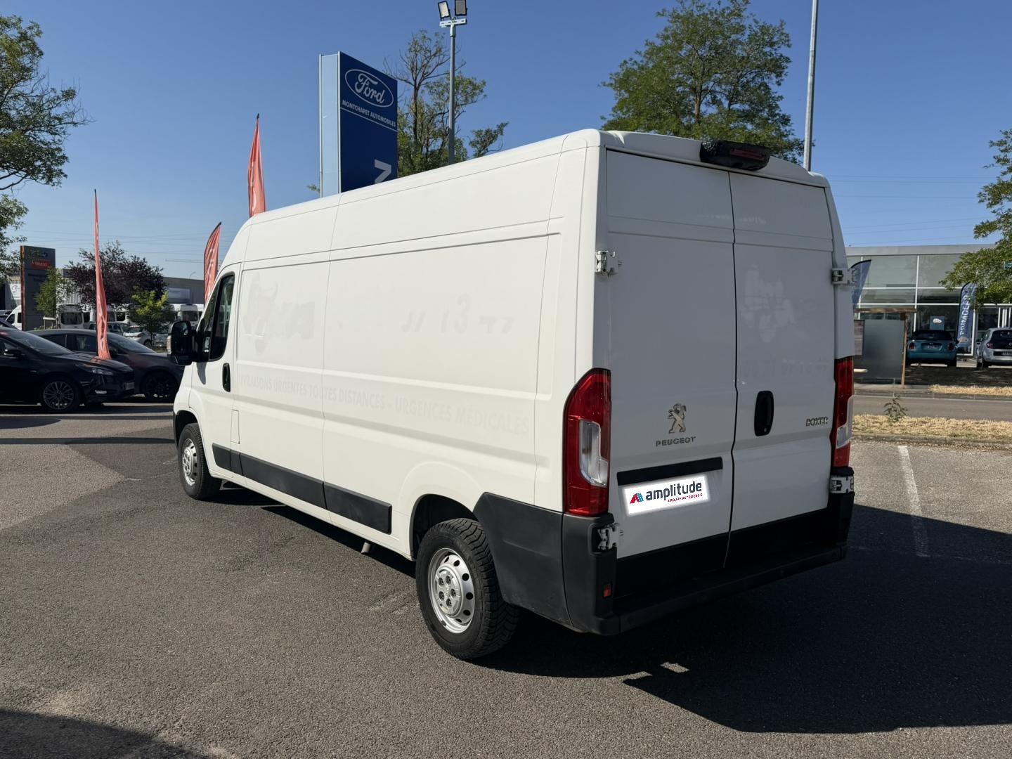Image PEUGEOT Boxer Fg 335 L3H2 2.2 BlueHDi S&S 140ch Asphalt