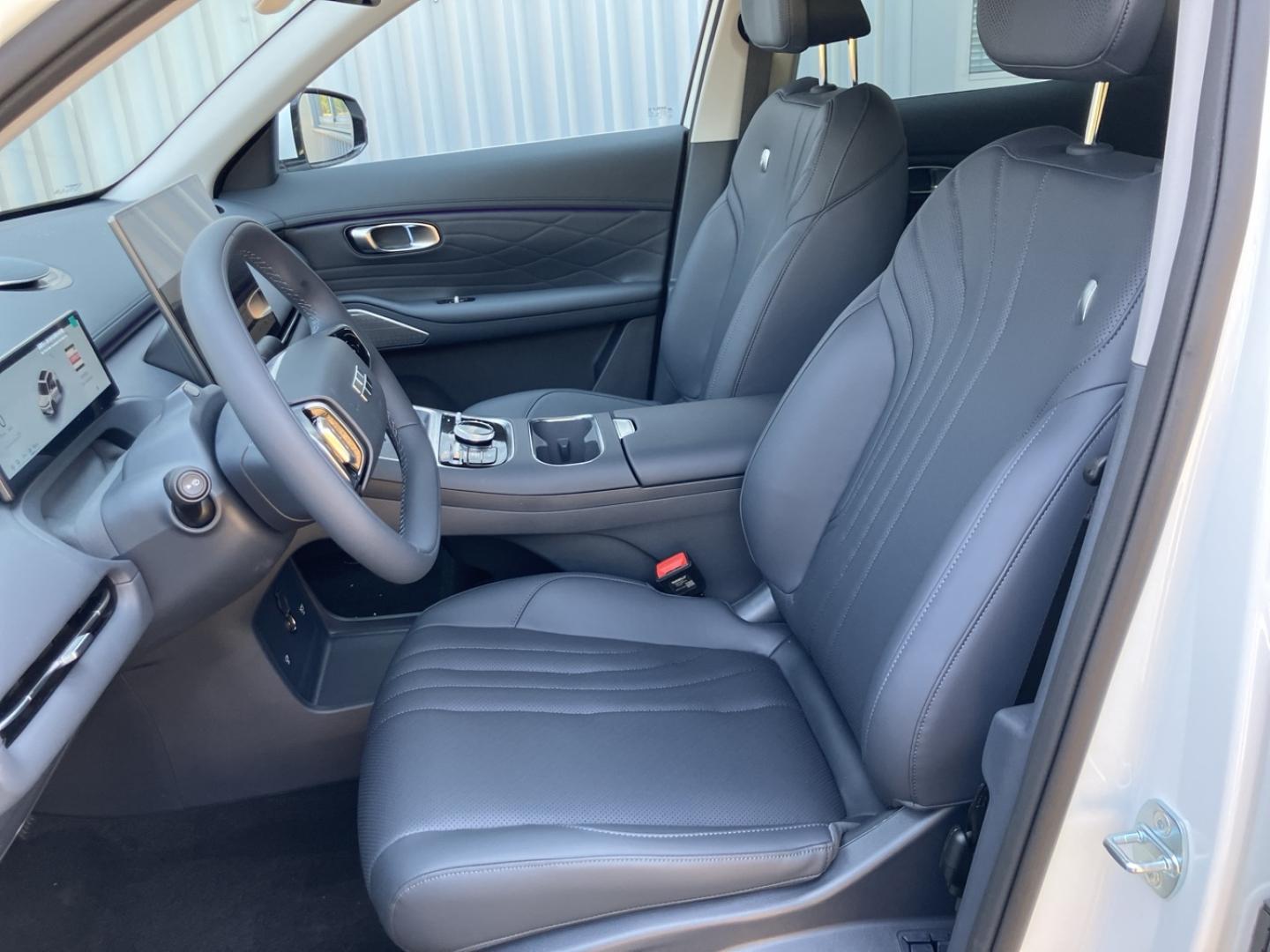 Image GEELY Starray 1.5 EM-i 99+218ch Max+