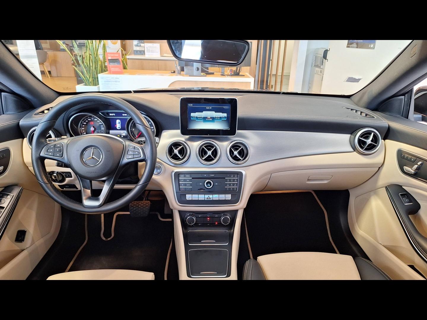 Image MERCEDES-BENZ CLA 180 d Inspiration 7G-DCT