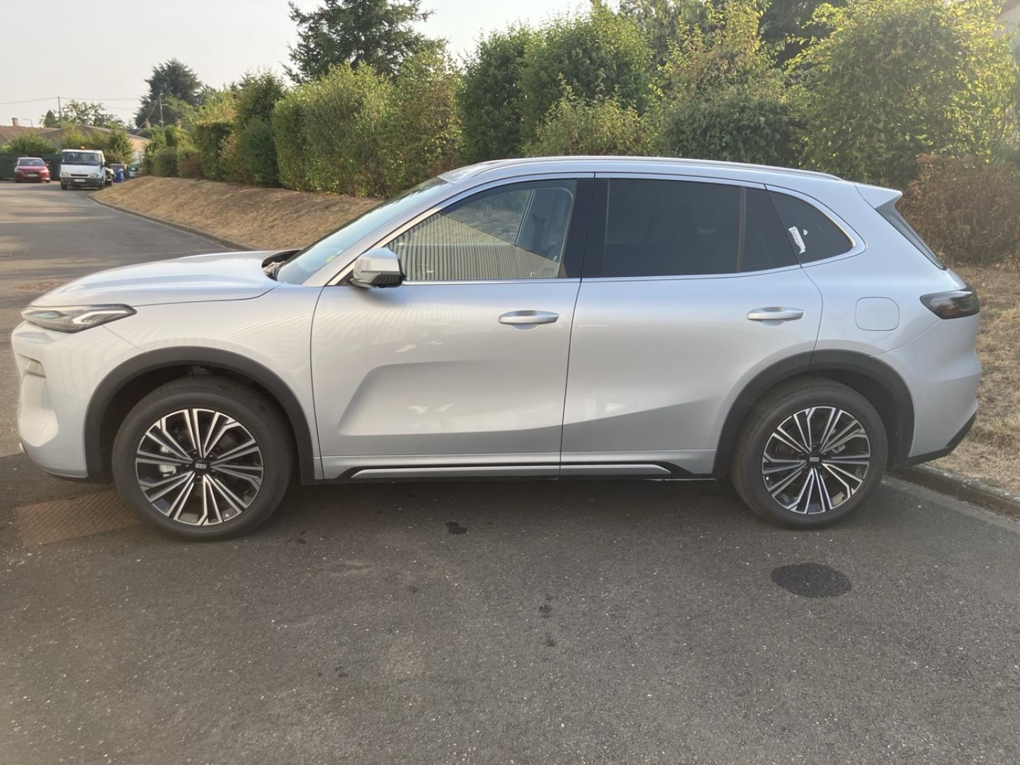 Image GEELY Starray 1.5 EM-i 99+218ch Max+