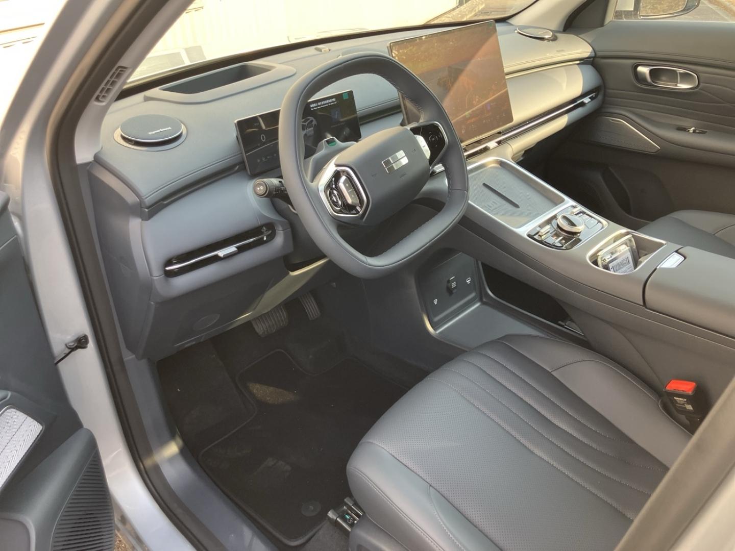 Image GEELY Starray 1.5 EM-i 99+218ch Max+