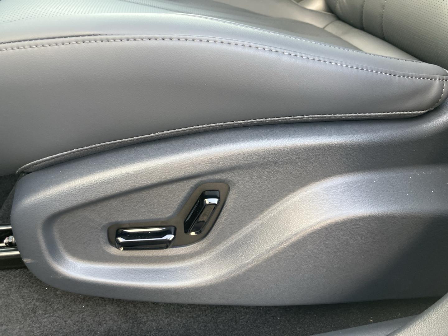 Image GEELY Starray 1.5 EM-i 99+218ch Max+
