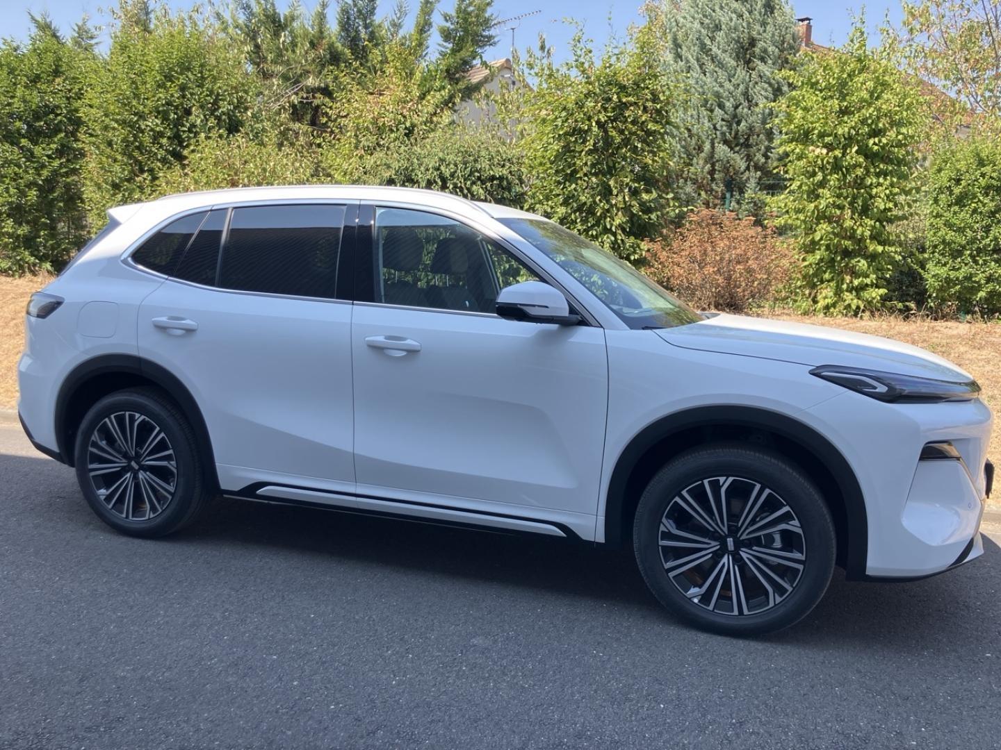 Image GEELY Starray 1.5 EM-i 99+218ch Max+