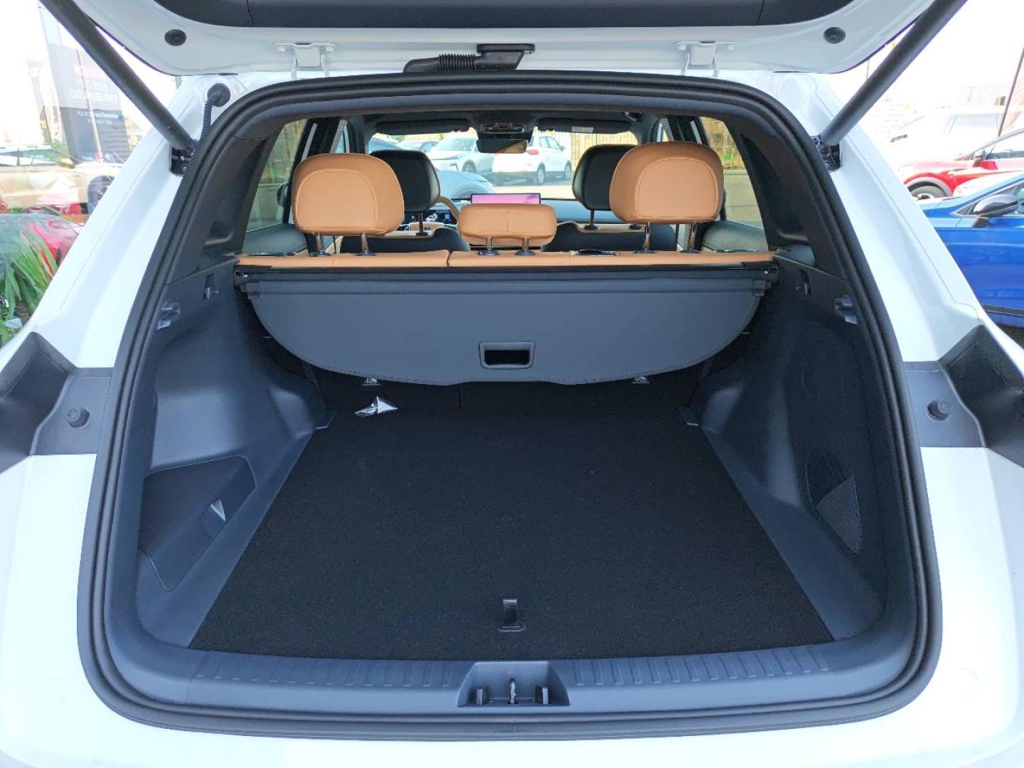 Image GEELY Starray 1.5 EM-i 99+218ch Max+