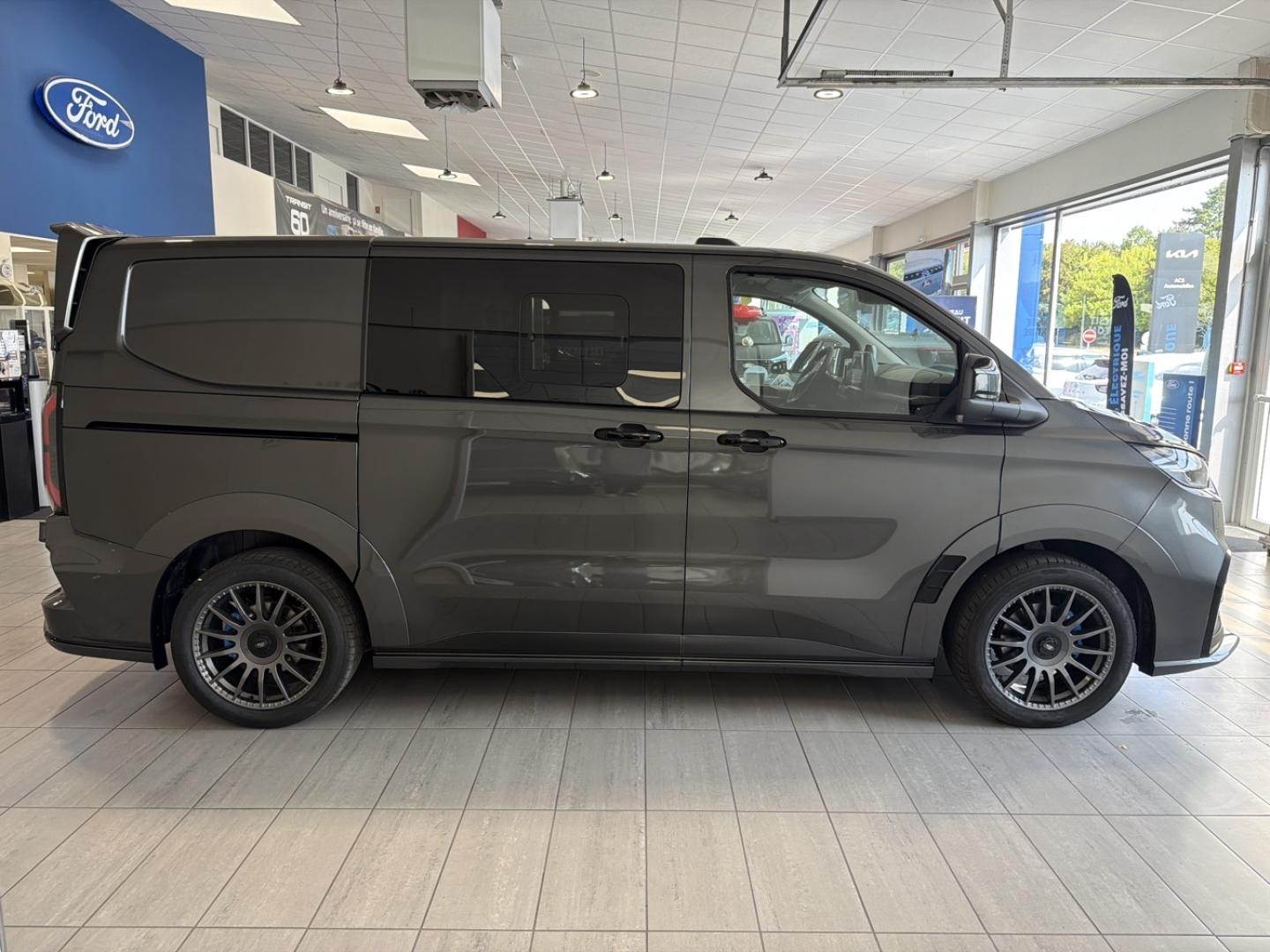 Image FORD Transit Custom Fg 320 L1H1 2.5 Duratec 232ch Hybride rechargeable MS-RT CVT