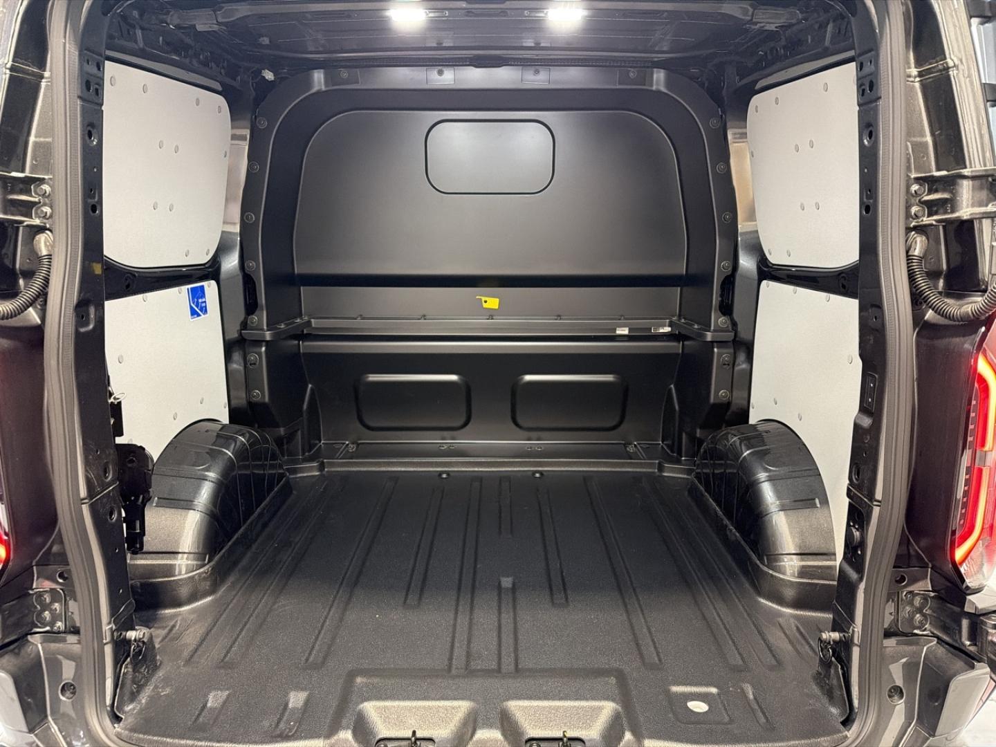 Image FORD Transit Custom Fg 320 L1H1 2.5 Duratec 232ch Hybride rechargeable MS-RT CVT