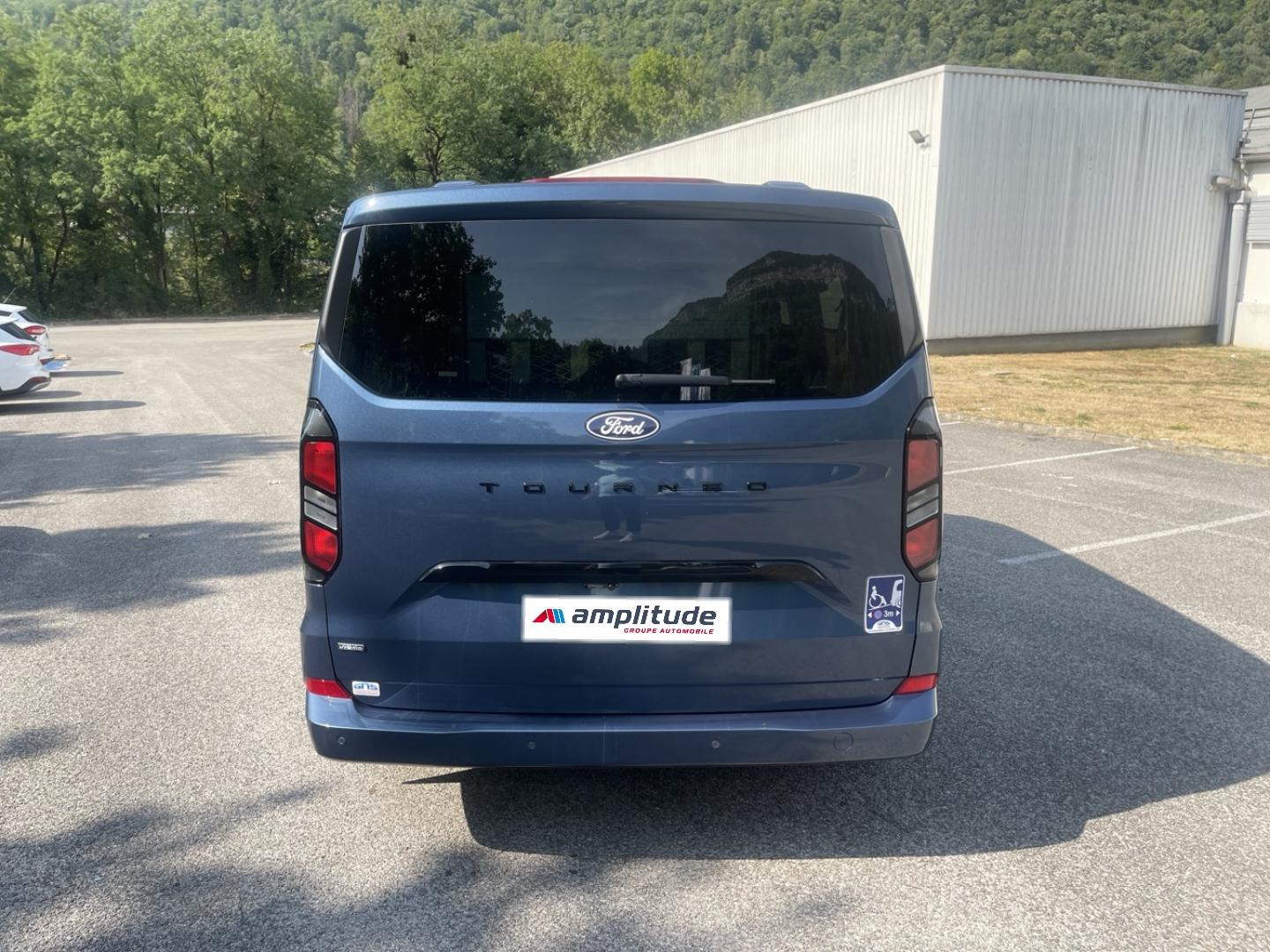 Image FORD Tourneo Custom 340 L1H1 2.5 Duratec 232ch Hybride rechargeable Titanium CVT