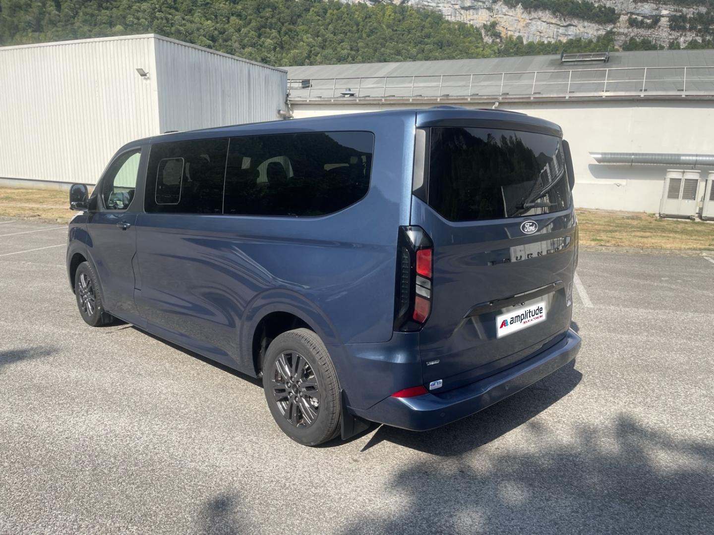 Image FORD Tourneo Custom 340 L1H1 2.5 Duratec 232ch Hybride rechargeable Titanium CVT