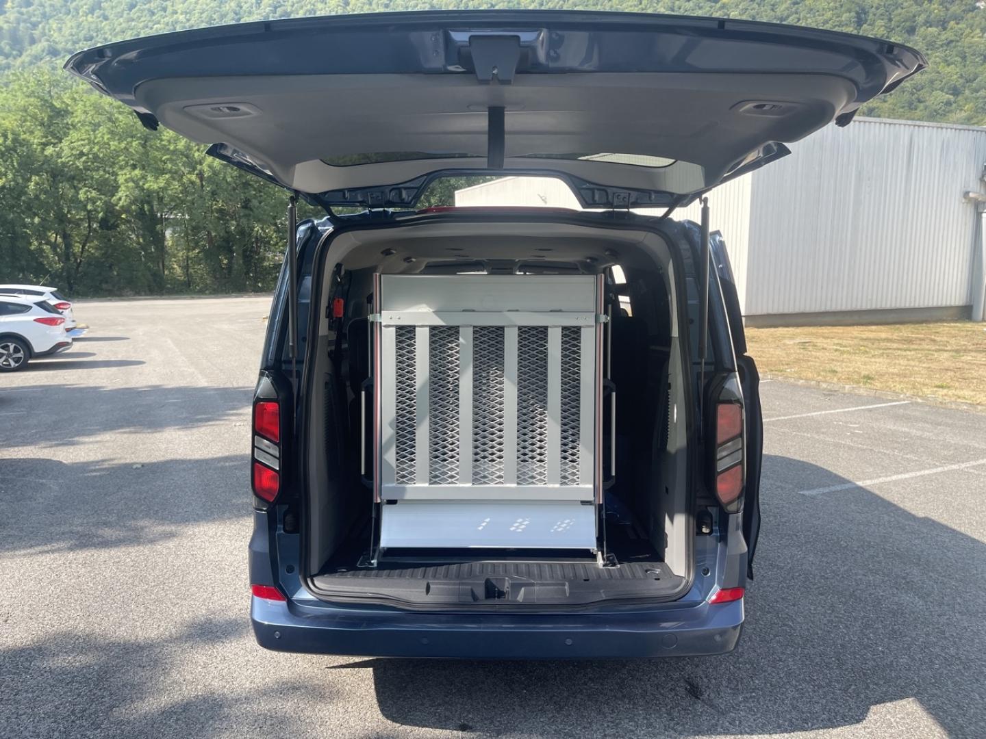 Image FORD Tourneo Custom 340 L1H1 2.5 Duratec 232ch Hybride rechargeable Titanium CVT